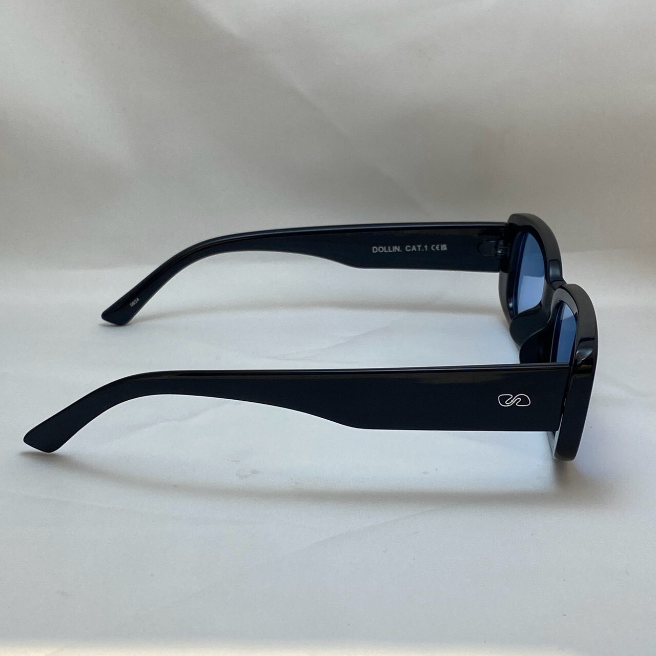 SZADE サングラス DOLLIN black / aqua