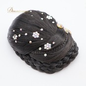 社交ダンス 小物 まとめ売り セット シニヨン コーム ヘアオーナメント モチーフ 羽 ネックレス 髪飾り アクセサリー デモ 競技 ダンス パーティ 発表会 白 アイボリー ホワイト系 シルバー系 シニヨンカップ 豪華 髪飾りセット おしゃれ コーディネート デザイン ダンス衣装 イベント用 アクセサリーセット ラグジュアリー パーティーアクセサリー 女性用 髪型 競技用 発表会用 可愛い