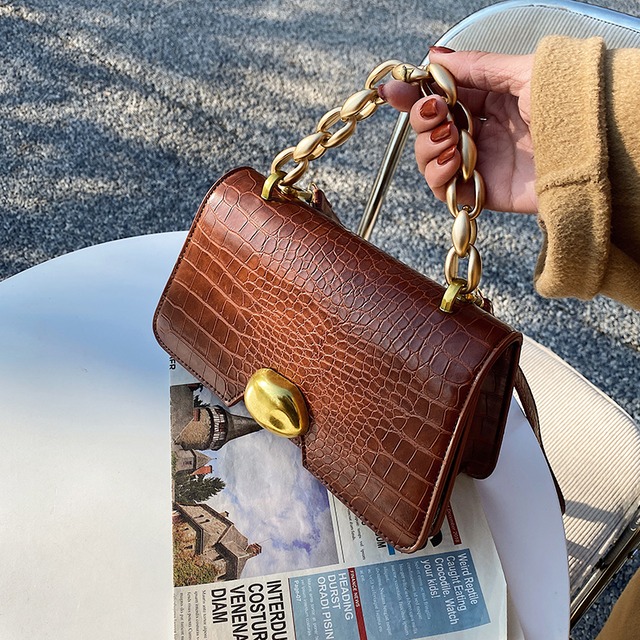 スタイルオータムウィンタースタンダードレッド レトロ 秋物 冬物 スクウェア メッセンジャーバッグ 手作りハンドバック14674327214