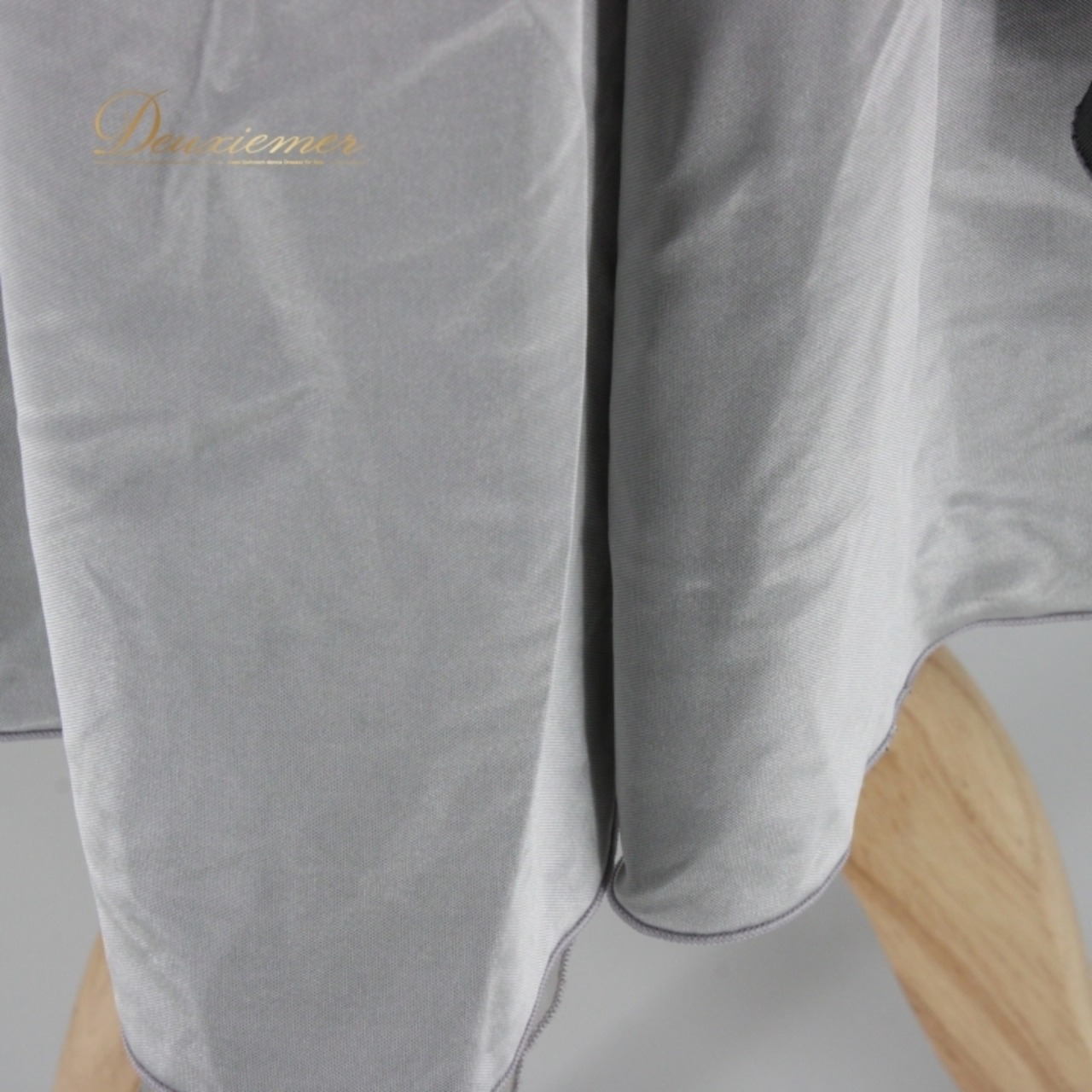 社交ダンス 衣装 スタンダード ドレス ワンピース レッスンウェア パーティドレス レディース 花柄 レース ブラック系 シルバー系 黒 長袖 シック 光沢感 滑らかな触り心地 繊細な花柄 おしゃれ パーティー トレーニング 衣装 結婚式 フォーマル 体型カバー 風合い ドレッシー セクシー 研修 競技用 複数サイズ展開 透け感