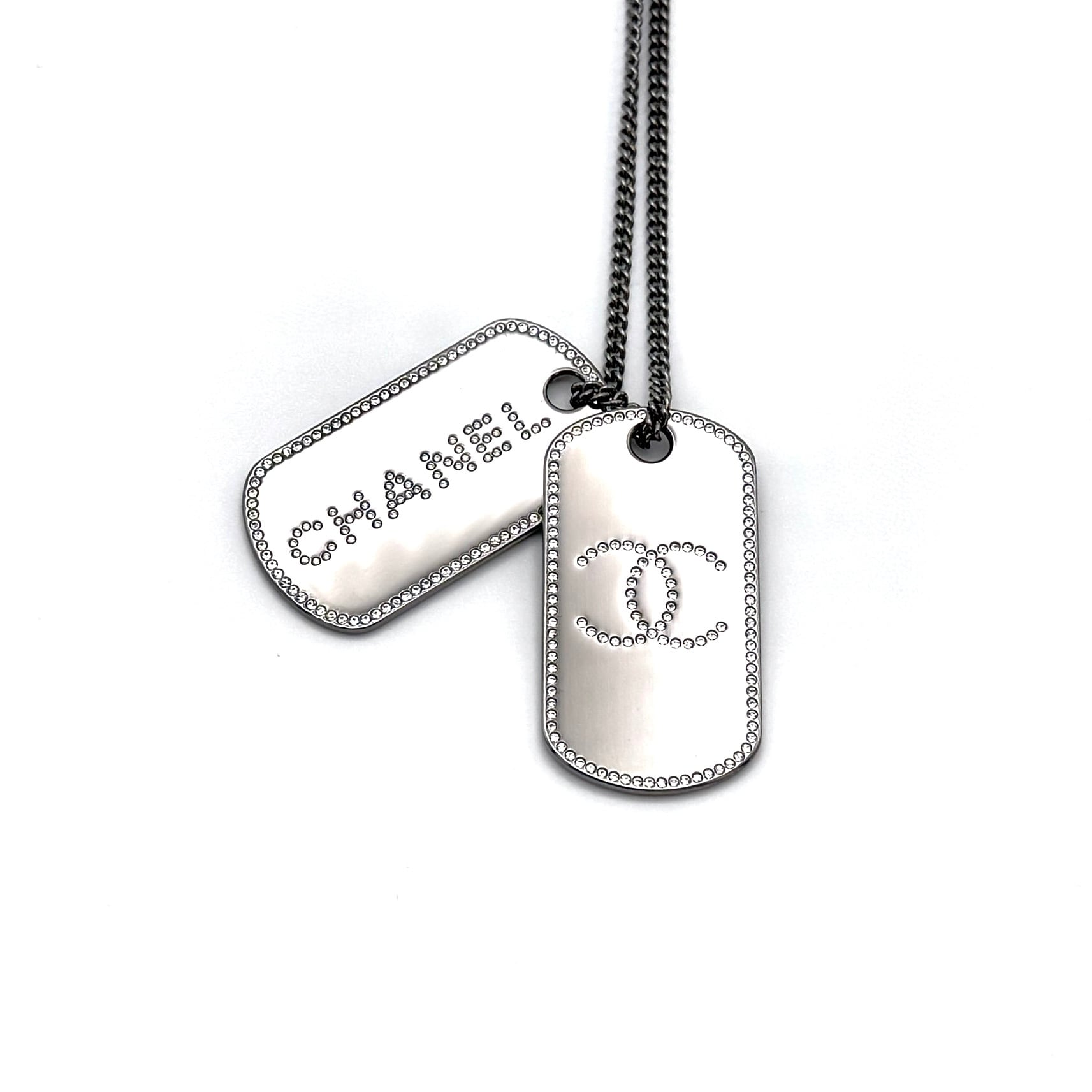 CHANEL ドッグタグ ダブルプレート ラインストーンネックレス B20 P