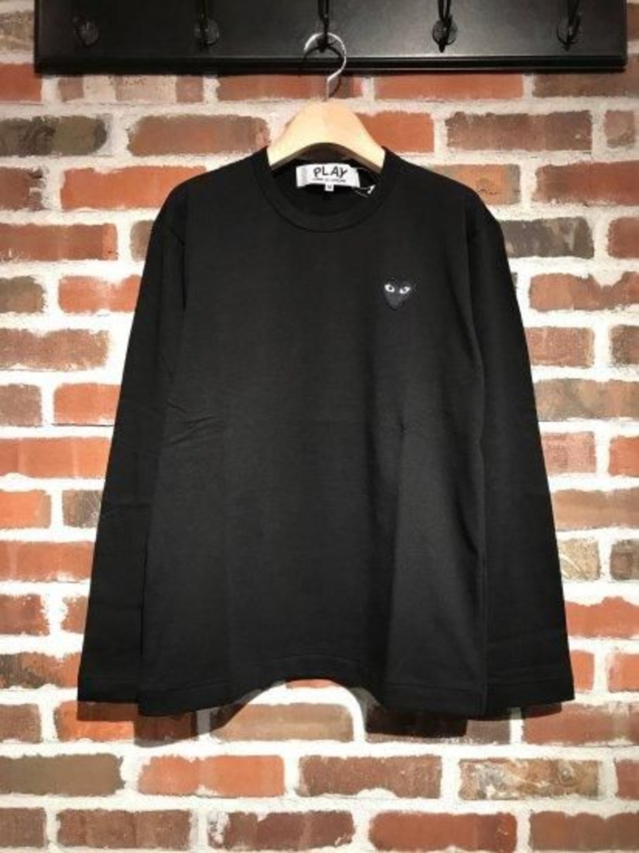 【PLAY COMME des GARCONS】T120 黒エンブレムロングスリーブカットソー