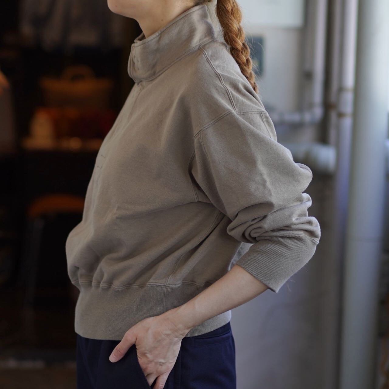 unfil(アンフィル) vintage cotton fleece cropped sweatshirt