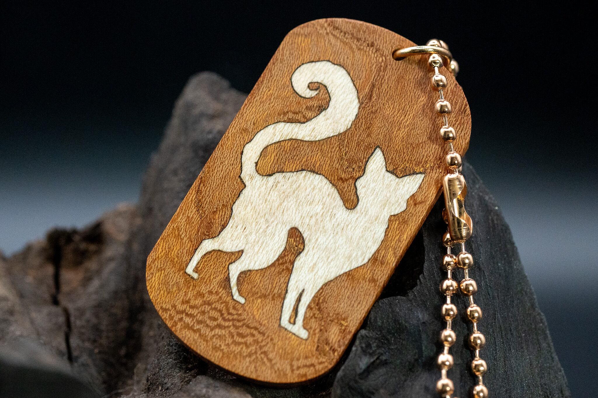 【日本を代表する巨木】欅(ケヤキ) ドッグタグ 象嵌 探る視線