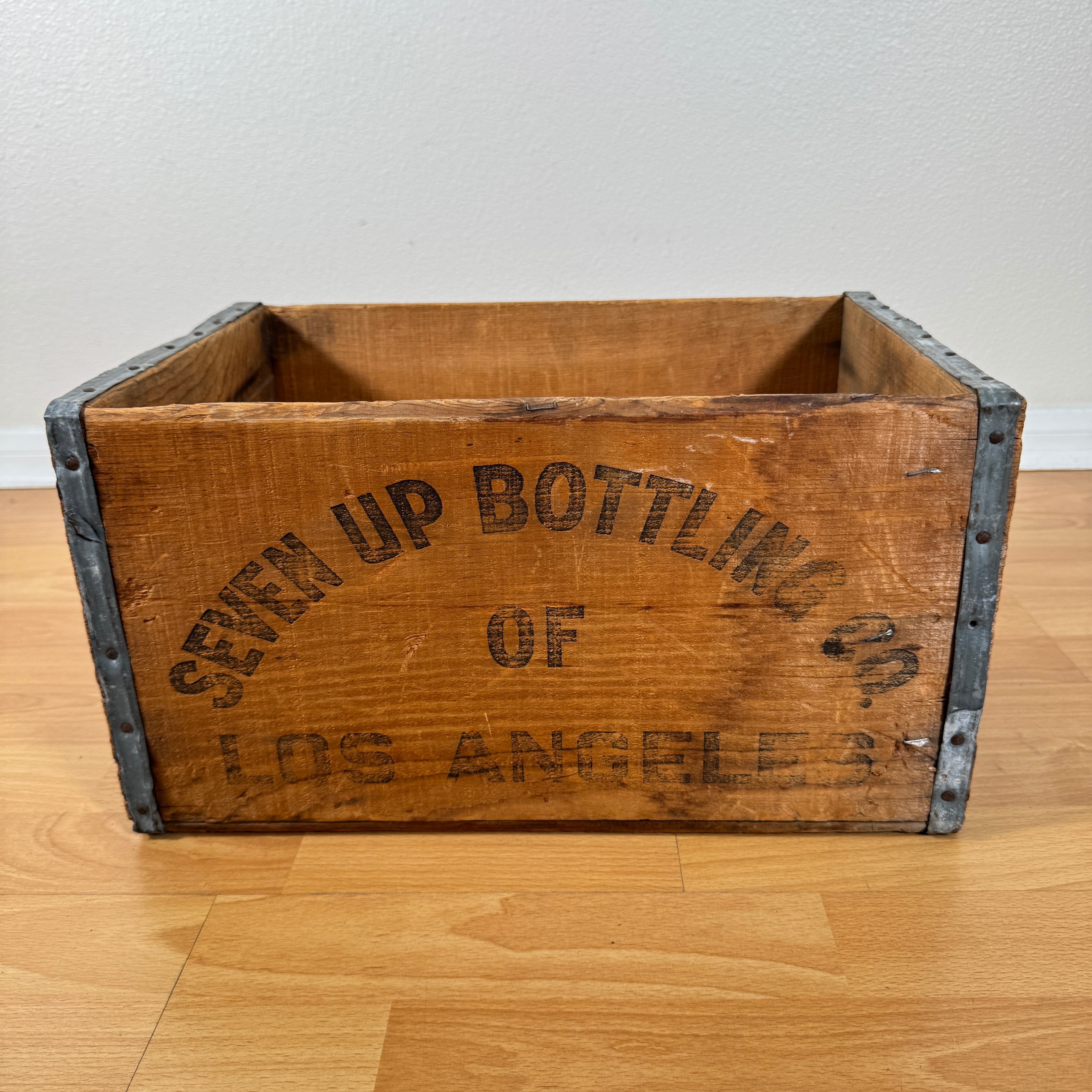 2107【1986年6月製造】ビンテージ 7UP 木箱 ウッドボックス 収納ケース