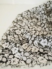 R&D.M.Co-(オールドマンズテーラー)WILD BERRY GAUZE SHAWL