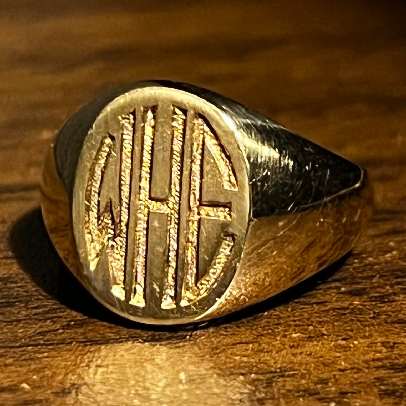 VINTAGE TIFFANY & CO. 14K Gold Circle Monogram Signet Ring ...