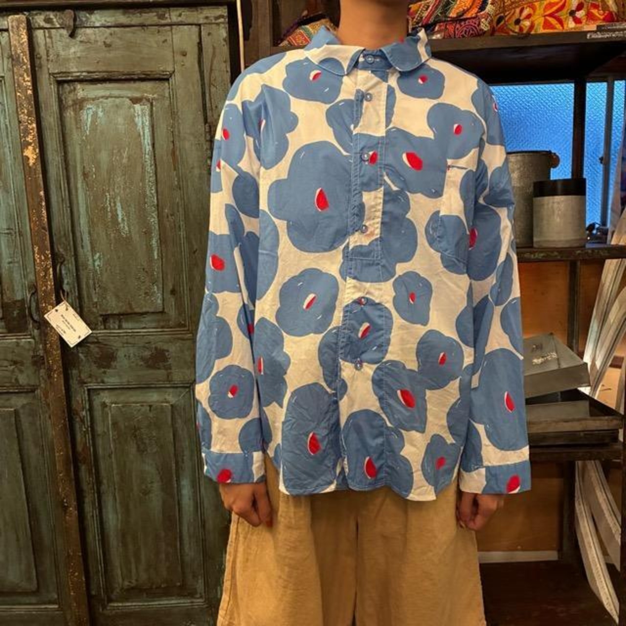 TOPANGA Lady's Nordic Flower Loose Fit Shirt　ノルディックフラワールーズフィットシャツ　ホワイト×ブルー　長袖　丸襟　ブラウス　花柄　