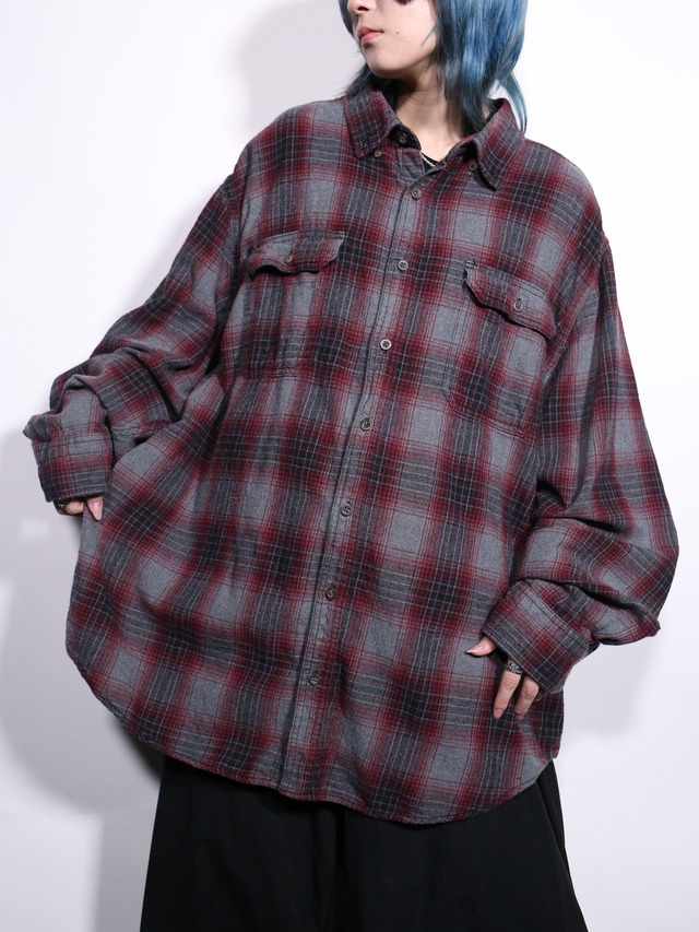 XXL over silhouette ombre check shirt