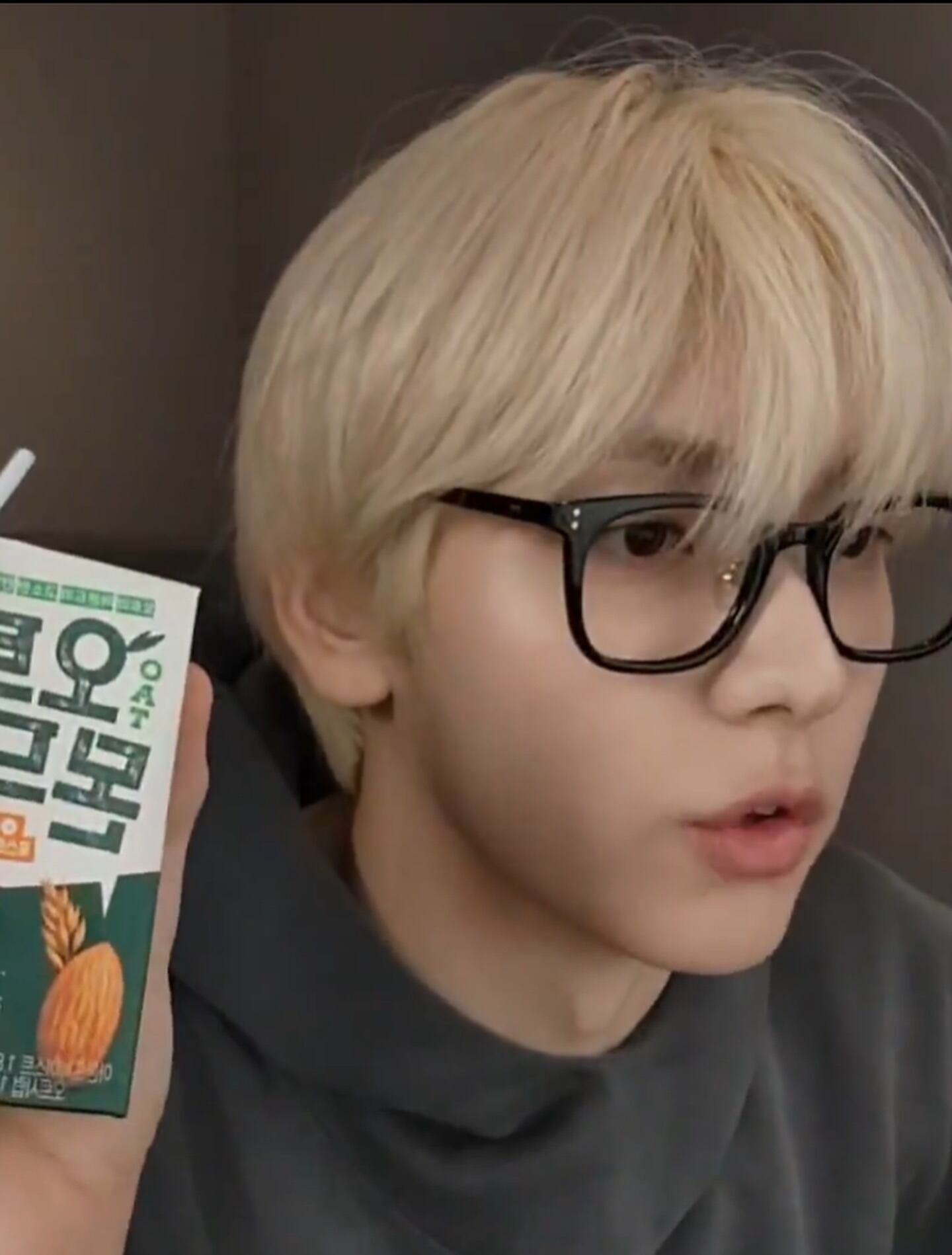 ☆TXT スビン 着用！！【SBKA】XIXI-C01 | もごつ