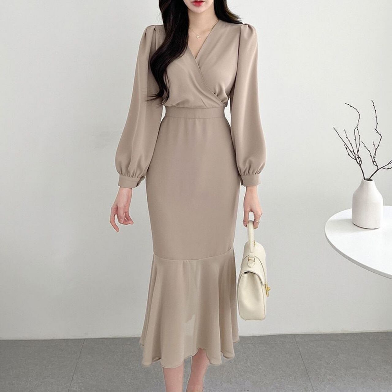 クロス Vネック マーメイド ワンピース-ベージュ