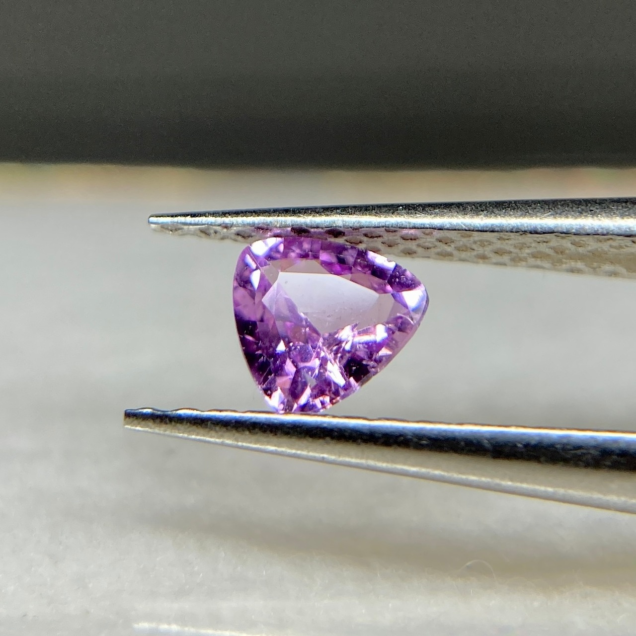訳あってお買い得 おにぎり サファイア 約4.2mm*2.2mm r-0342