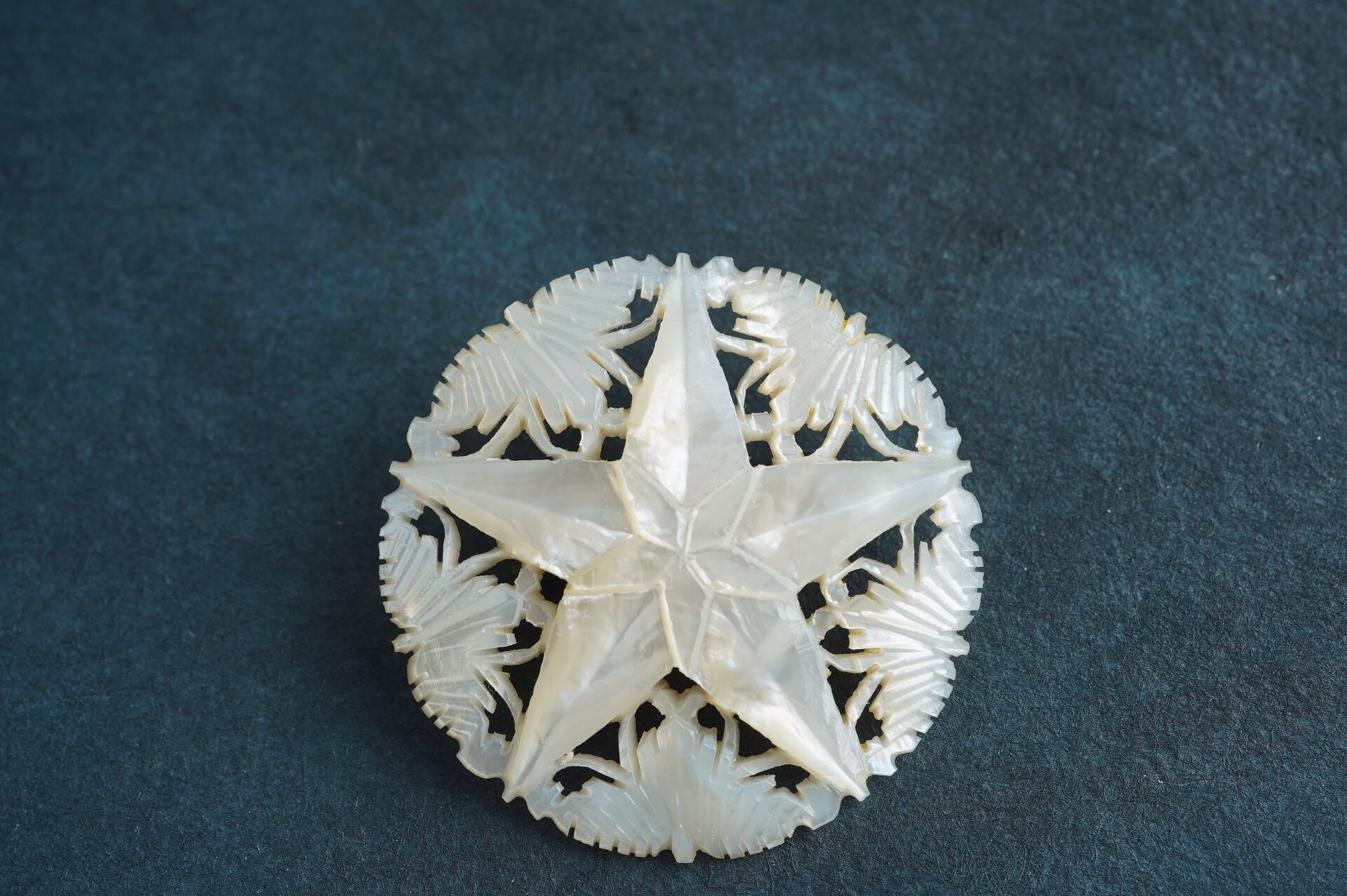 貝細工のブローチ ベツレヘムの星 ホウキボシ商會