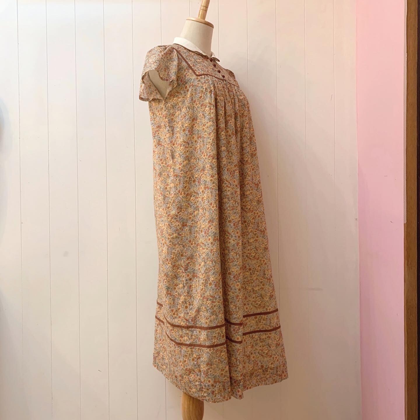 warm flower piping flare one-piece