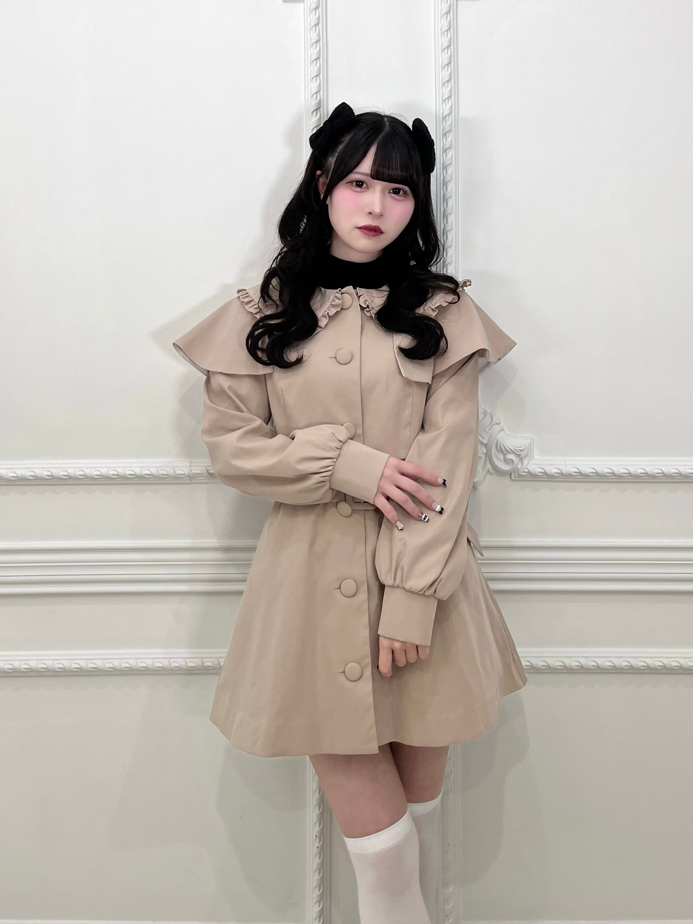 きゃぴきゃぴケープトレンチコート