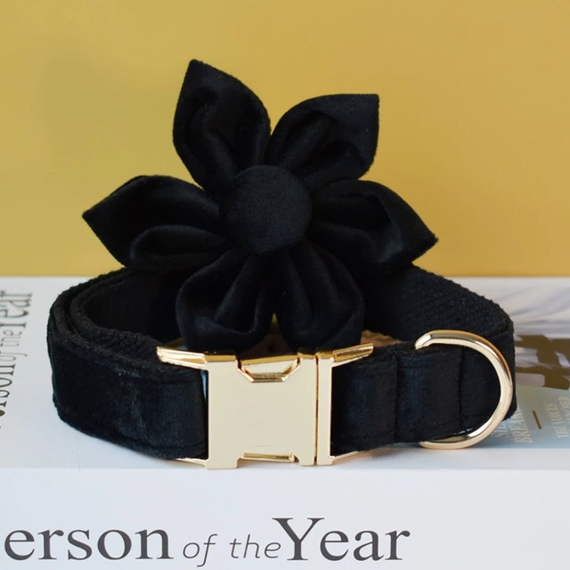 【お花シリーズ】ブラック×ベロア迷子札刻印サービス・犬用首輪＆フラワー