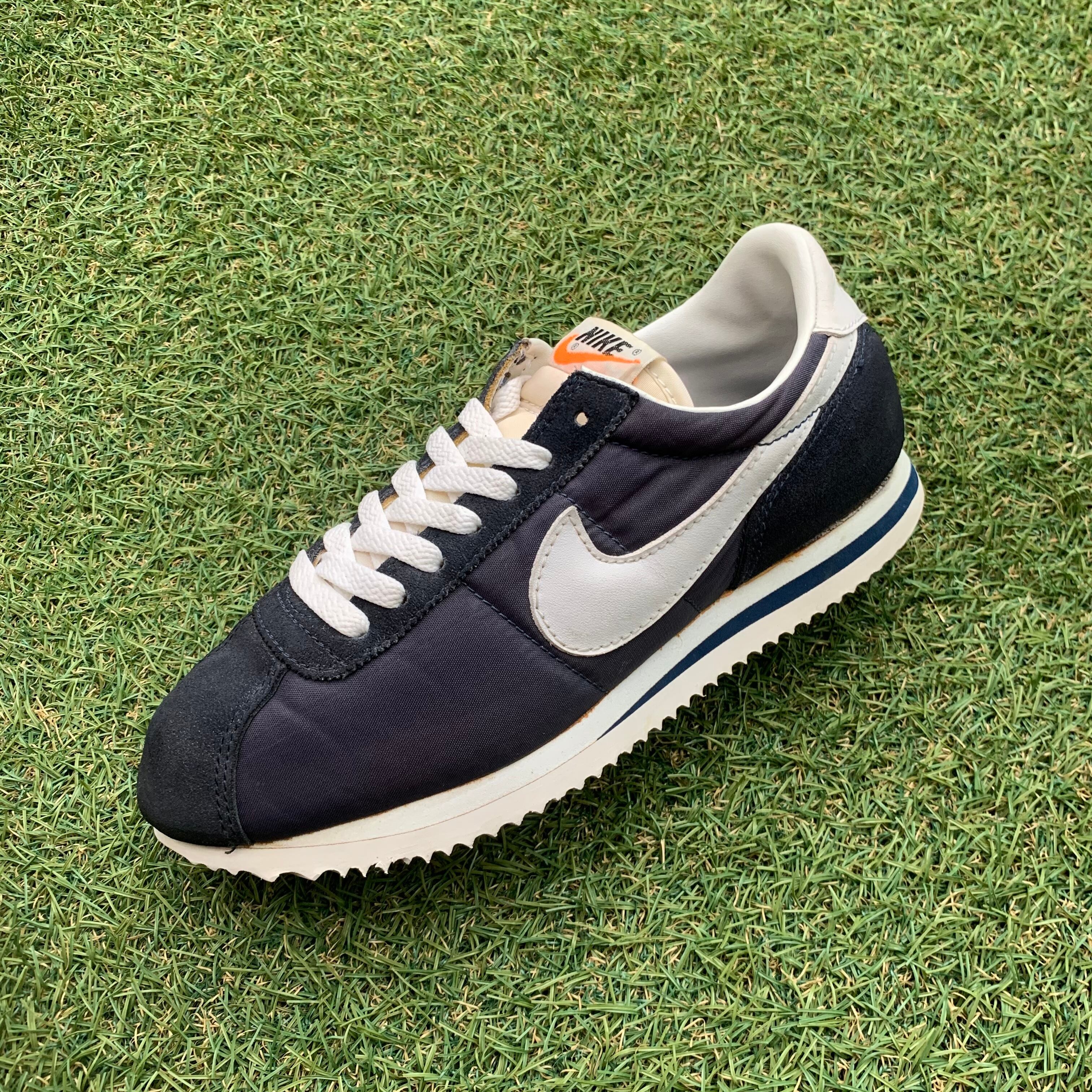 90s CORTEZ 2