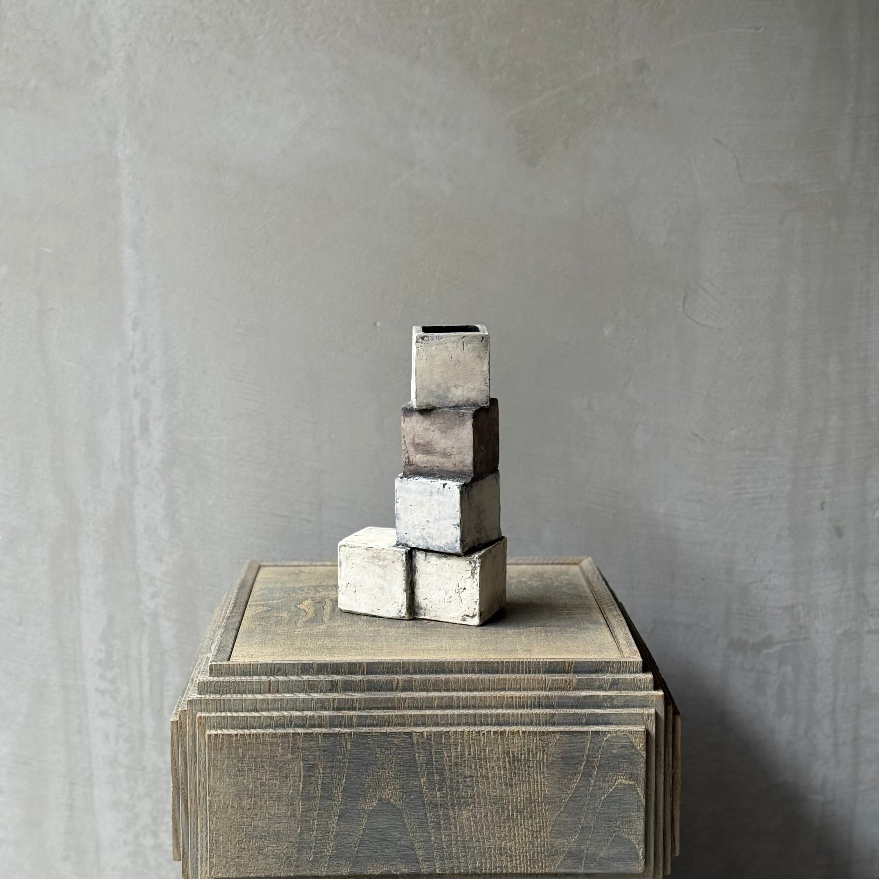 鷹尾葉子 色化粧 キューブ 花器 (一列)