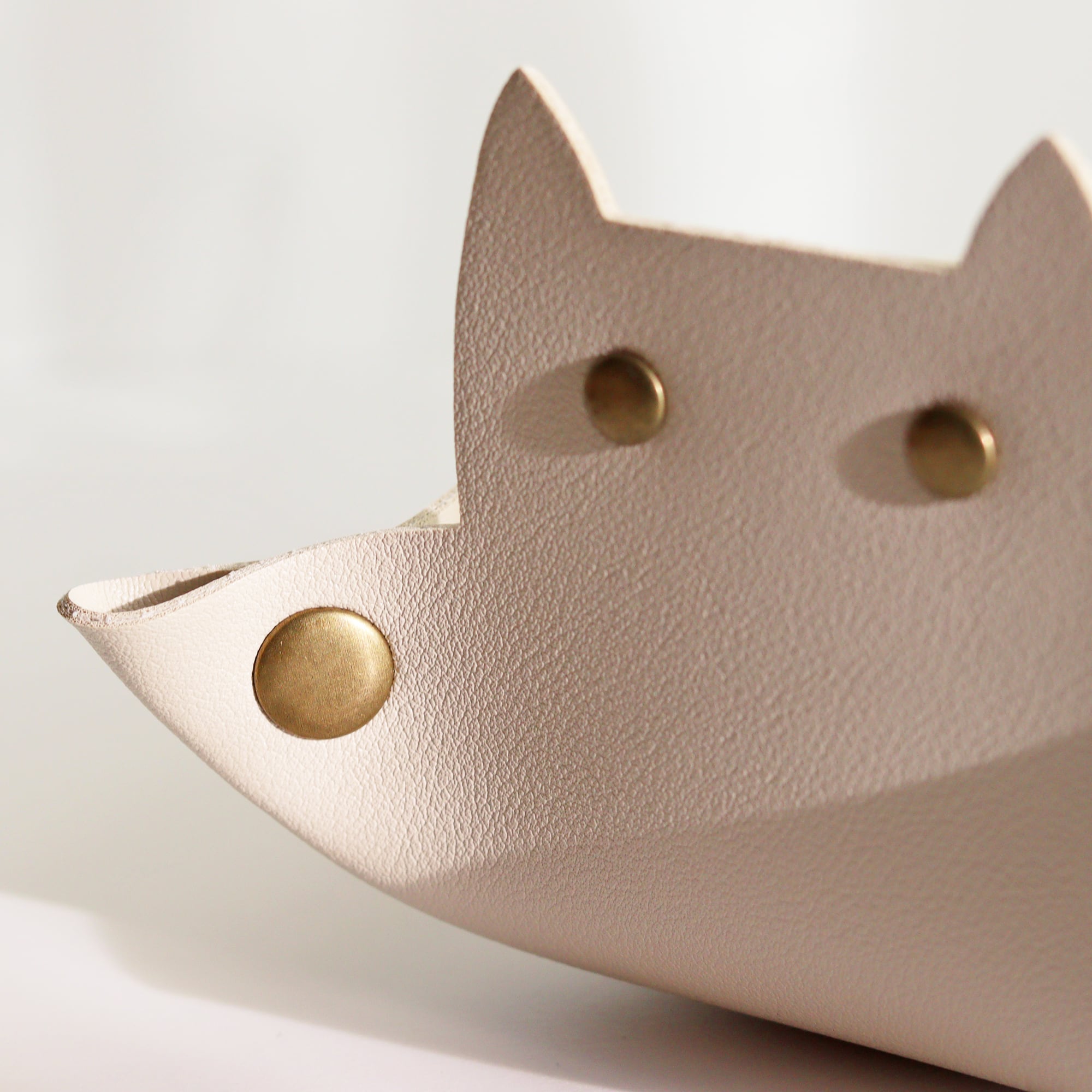 Cat Dice Tray｜ねこのダイストレイ【別注色】 | Atelier Mimir