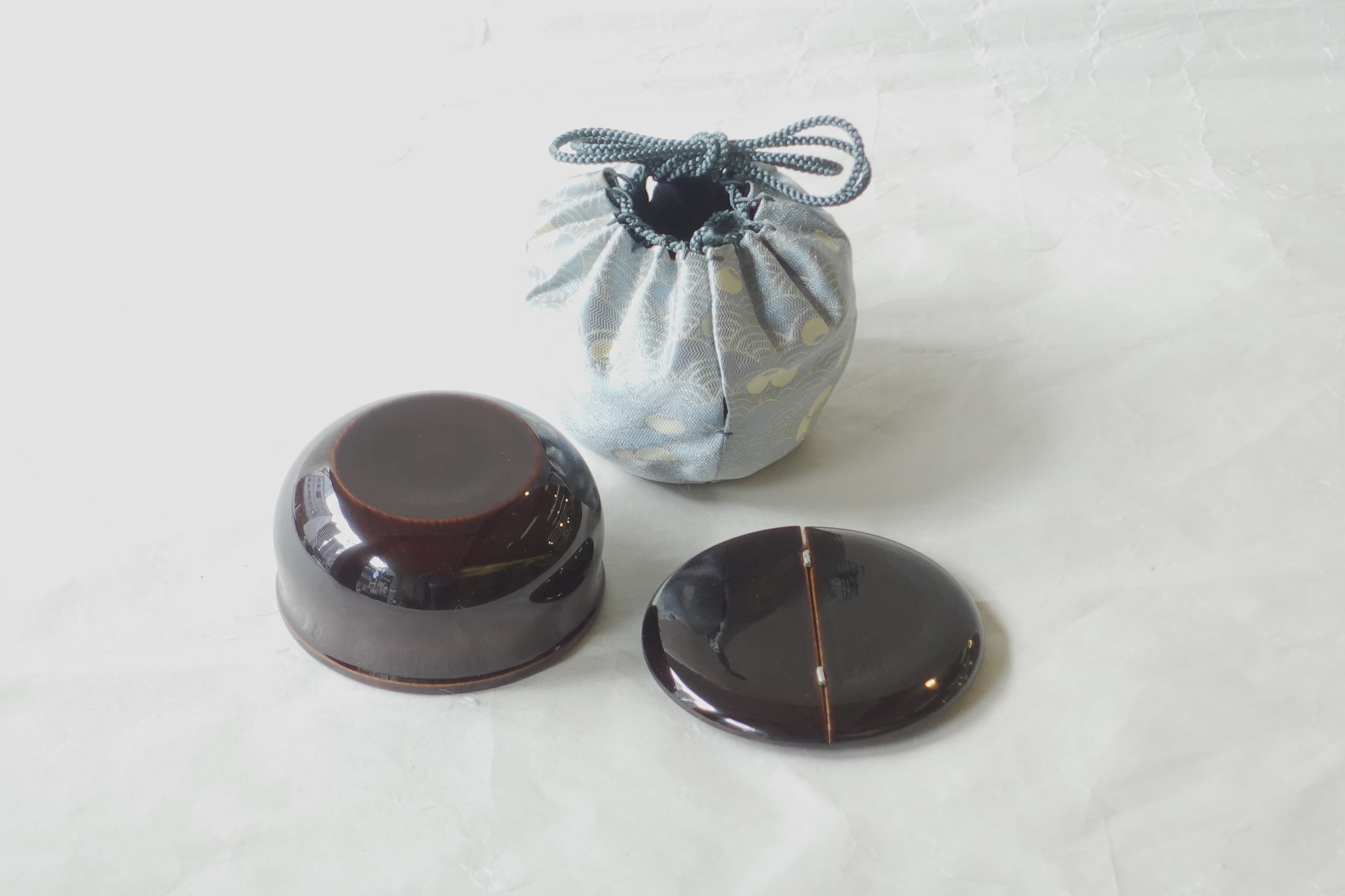 日本製 木製 覚々斎好写 老松茶器 つぼつぼ青海波 上仕服付 | 小林漆陶