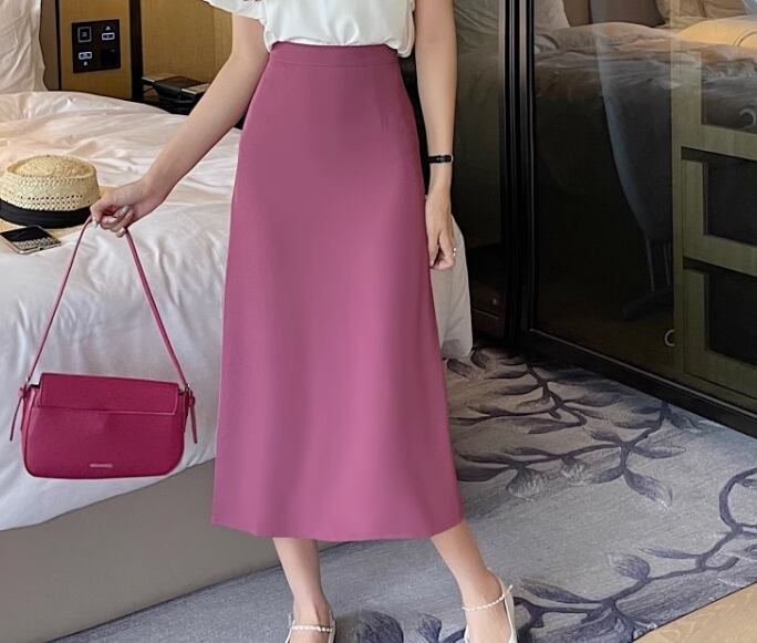 スカート ボトムス ロングスカート ミモレ ミモレ丈 Aライン スマート スリット バックスリット ハイウエスト かわいい 大人可愛い きれいめ シンプル 大人 上品 おしゃれ お洒落 大人女子 こなれ感 ラフ ラブリー キュート ルーズ 個性的 エレガント とろみ感 抜け感 ゆったり 無地 春 夏 10代 20代 30代 レディース 女性用 学生 デート お出かけ 休日 着回し 韓国 韓国系 美脚 脚長 S M L XL 黒 ブラック 紫 パープル カーキ くすみカラー 大人カラー