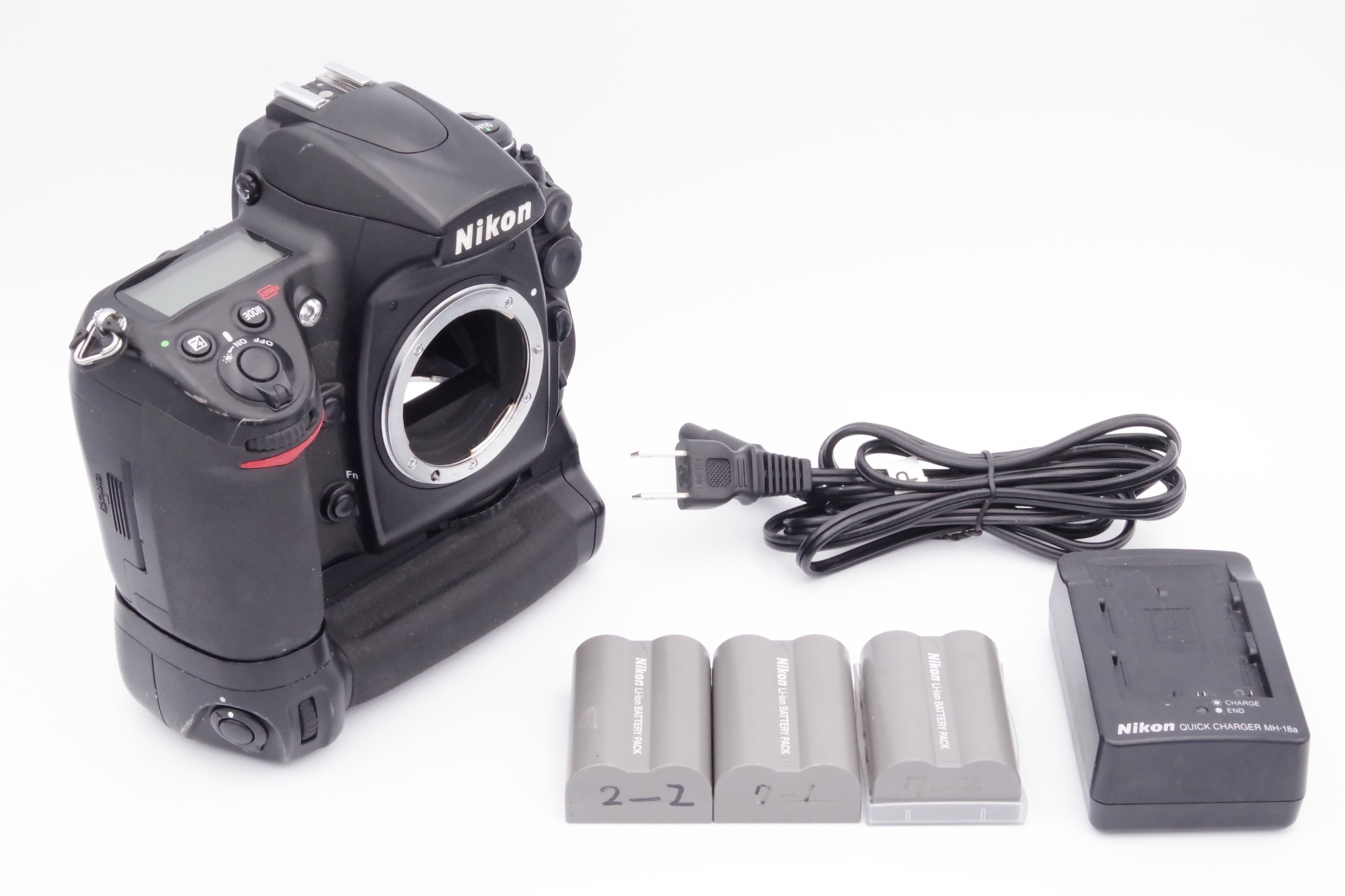♪極美品 Nikon D700 MB-D10 レンズセット 他付属品多数♪ D700 + MB-D10 Nikon ニコン | 近江寫眞機店