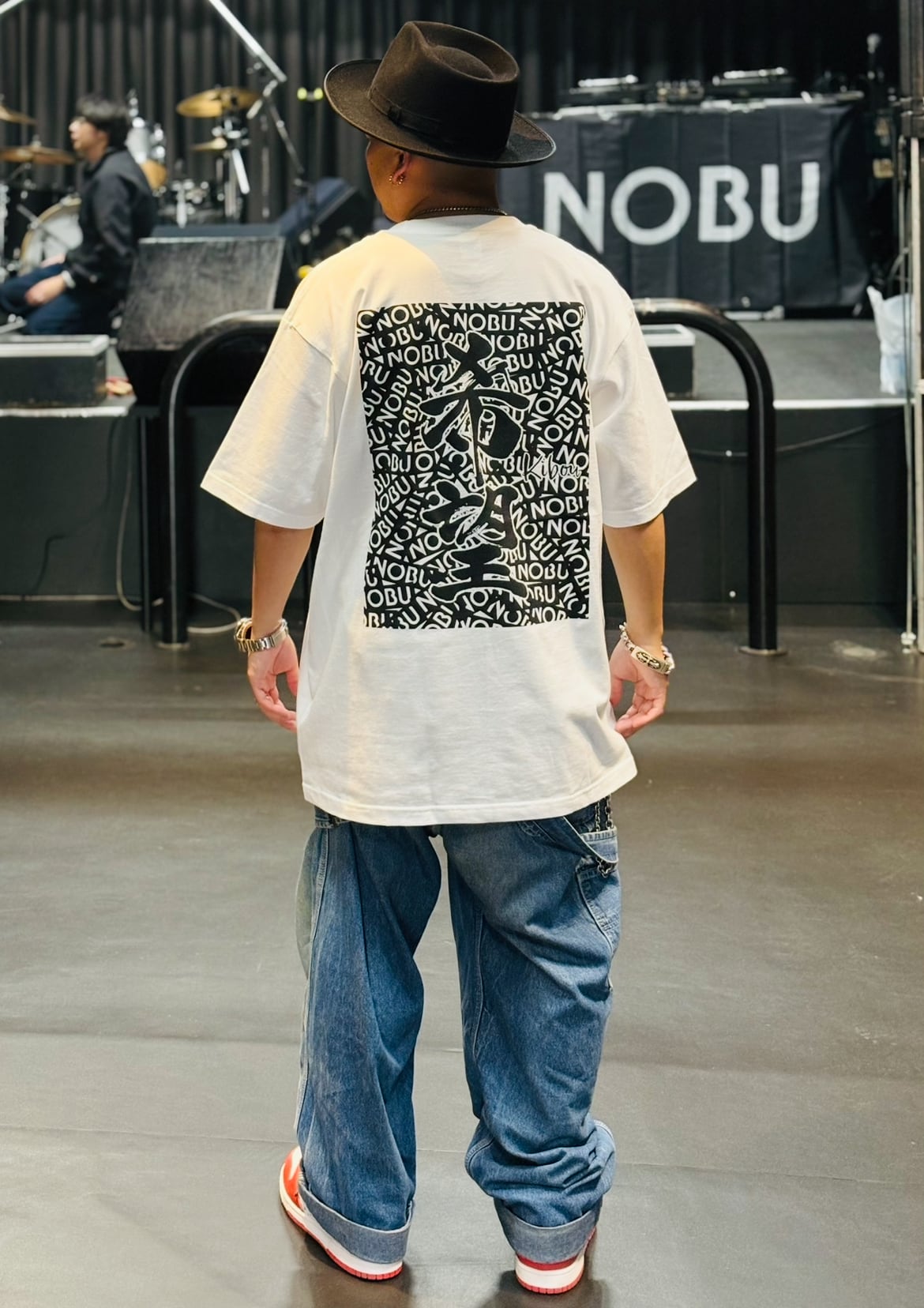 「希望」Tシャツ。