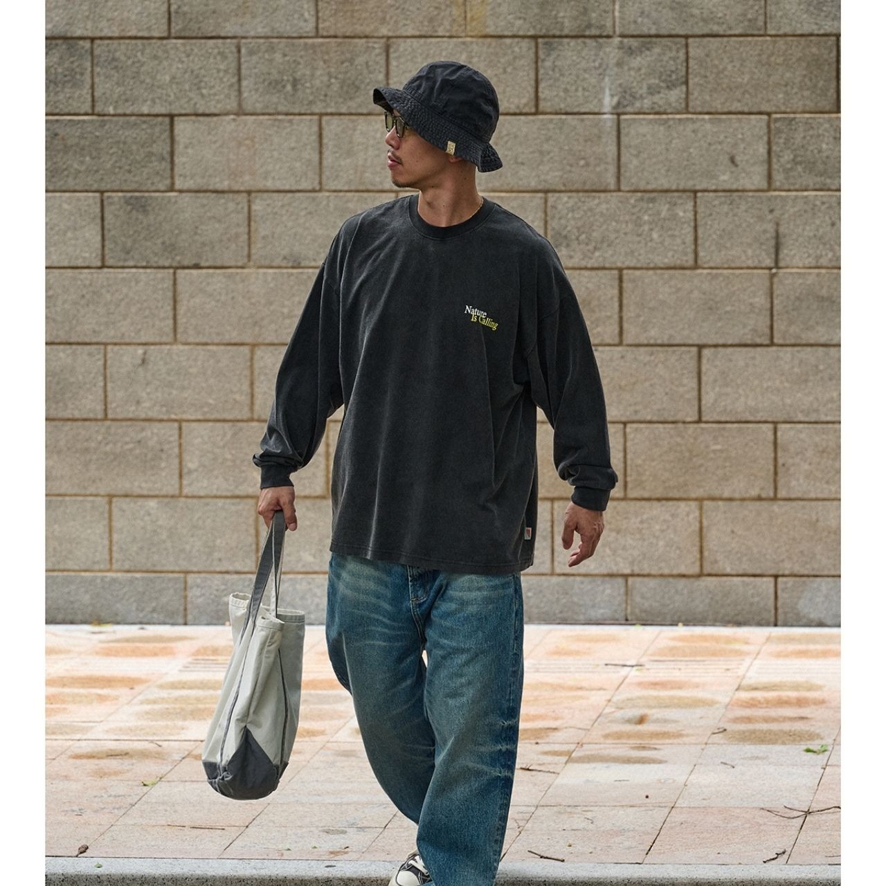 アルファベッドプリントウォッシュド加工ロングTシャツ　1168