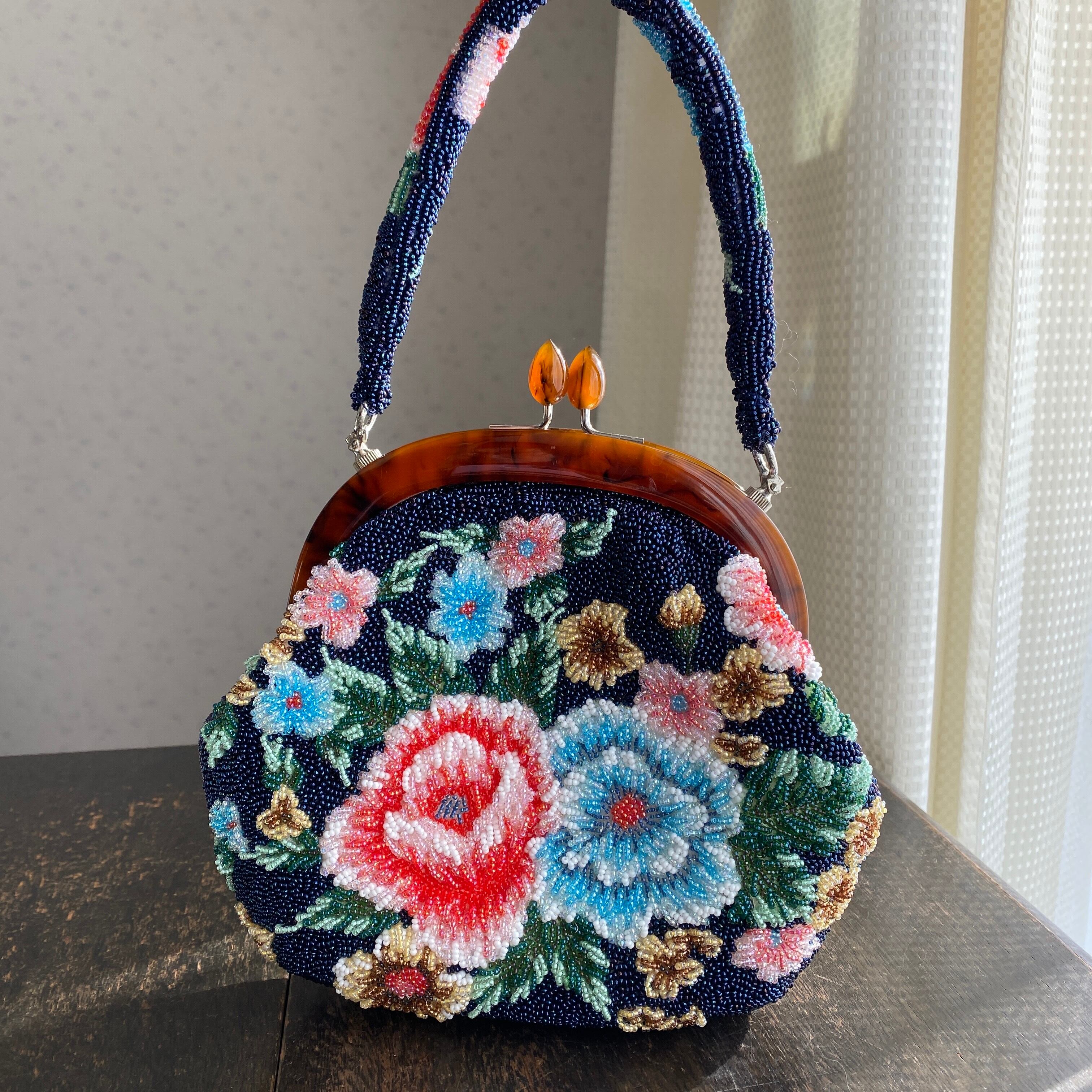 ヴィンテージ　手刺繍ビーズハンドバッグ