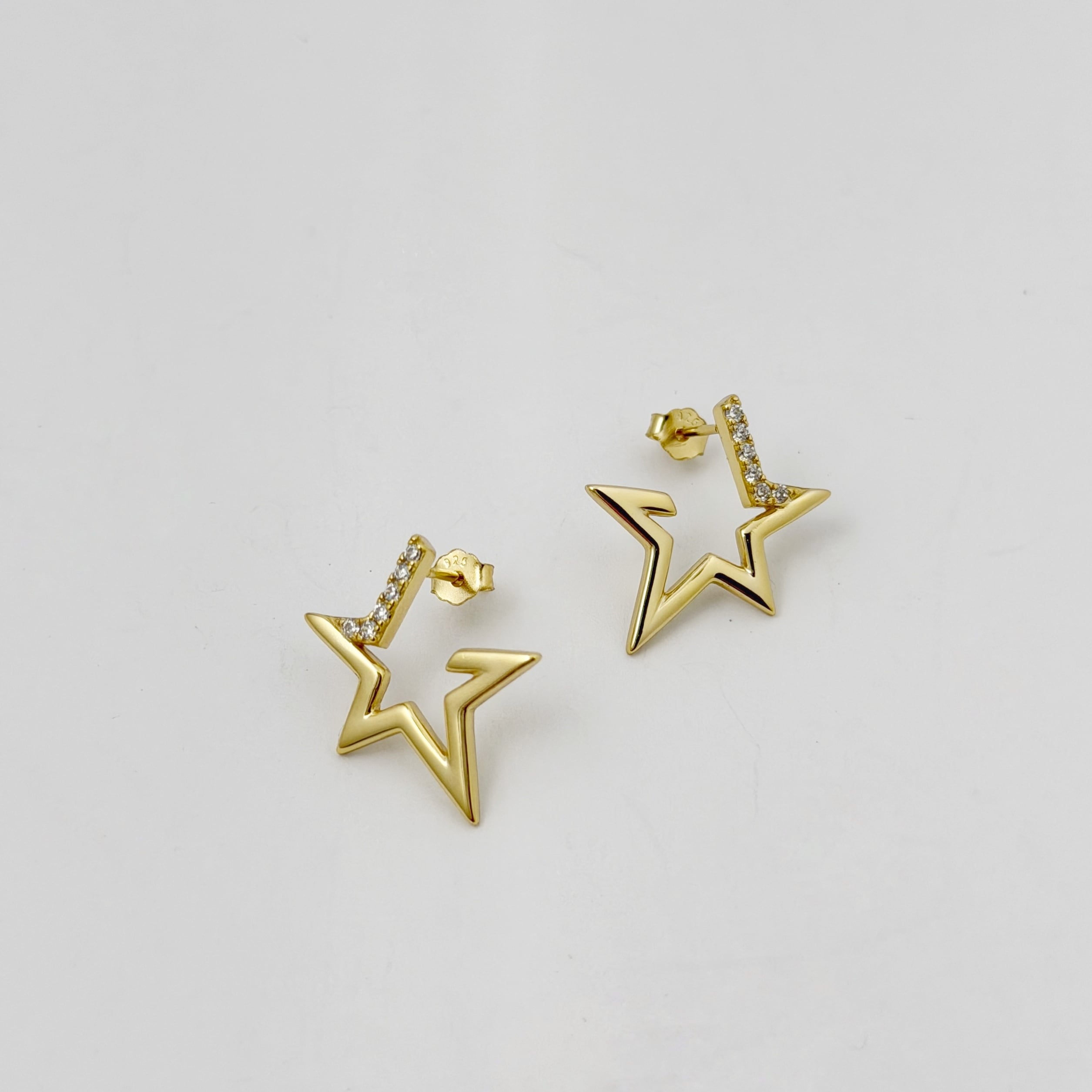 Gold Coating ジルコニア シャイニー スター くりぬき スタッドピアス