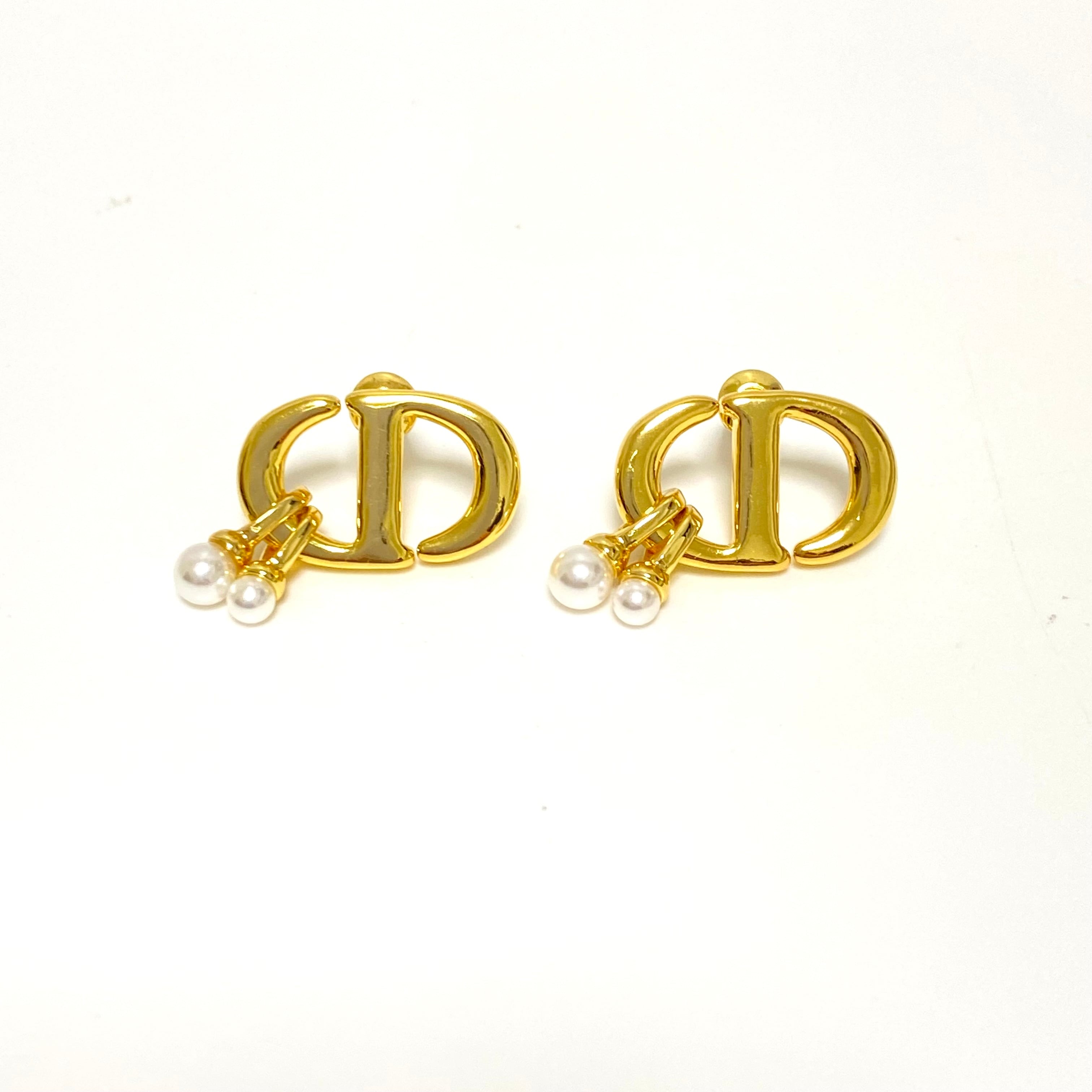 Christian Dior ディオール ロゴ パール ピアス ゴールド 10925-202307
