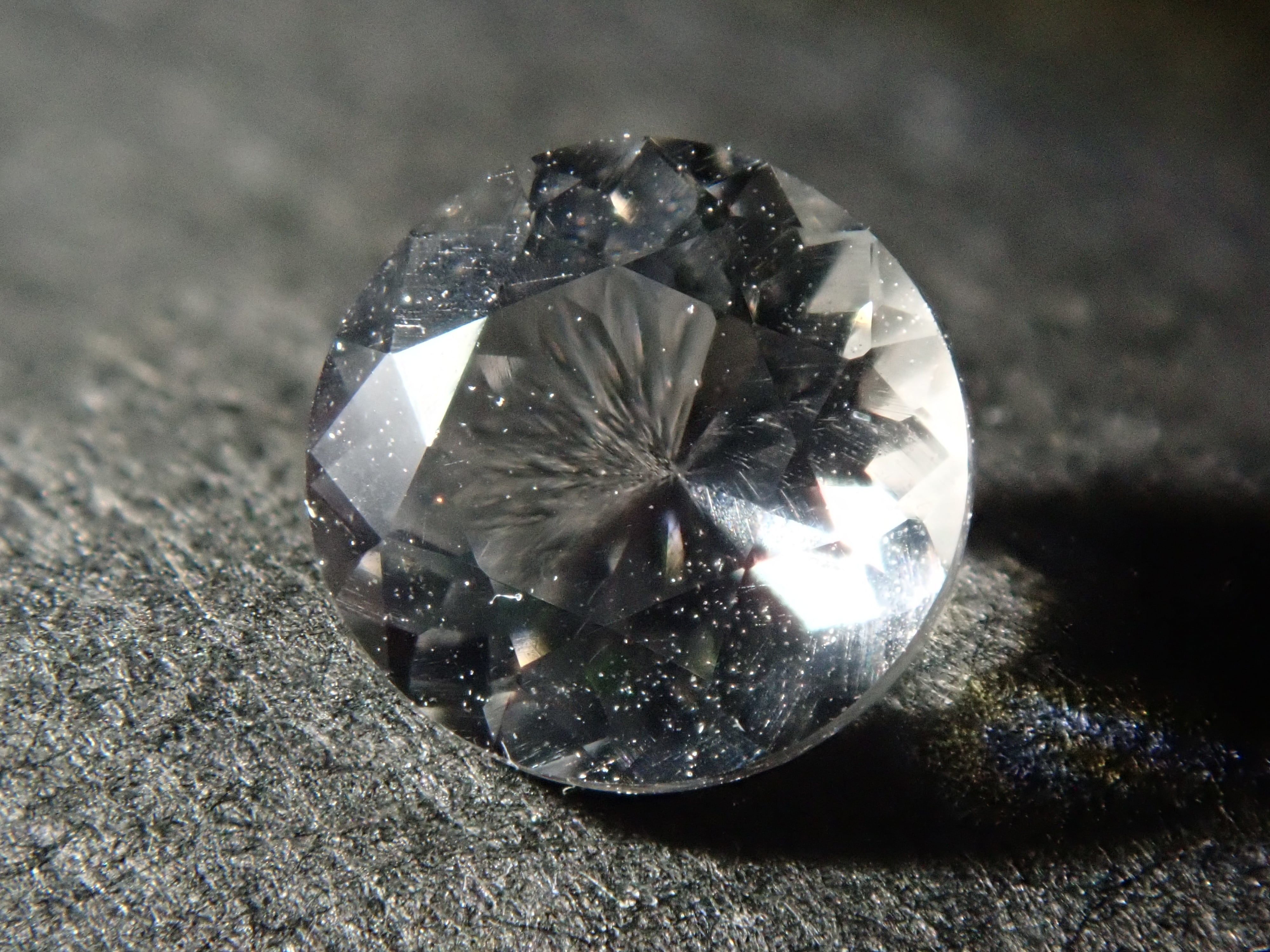 ハーキマー産ハーキマークォーツ 0.391ct