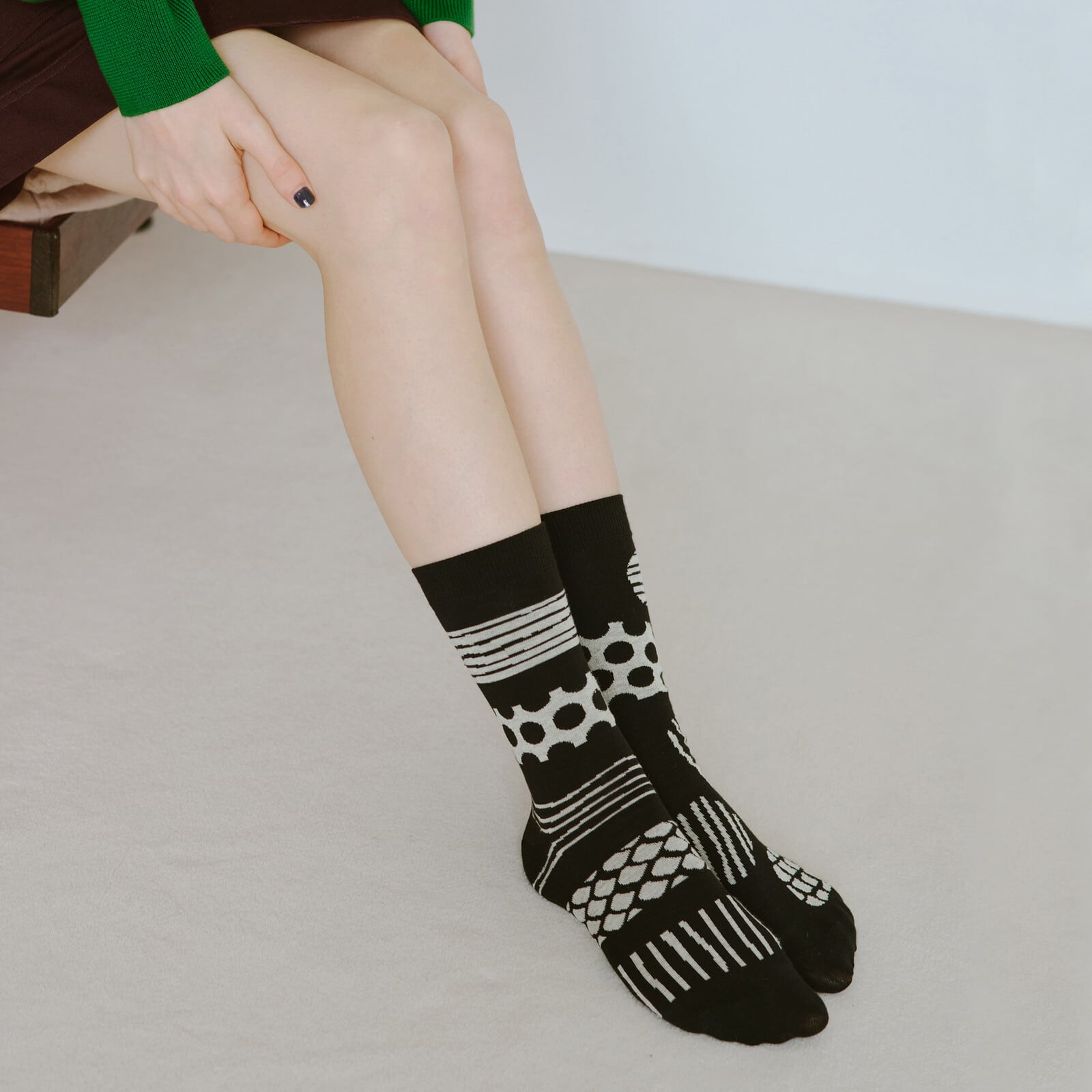 【2nd PALETTE】アート クルーソックス〈 snow_road 〉| 日本製