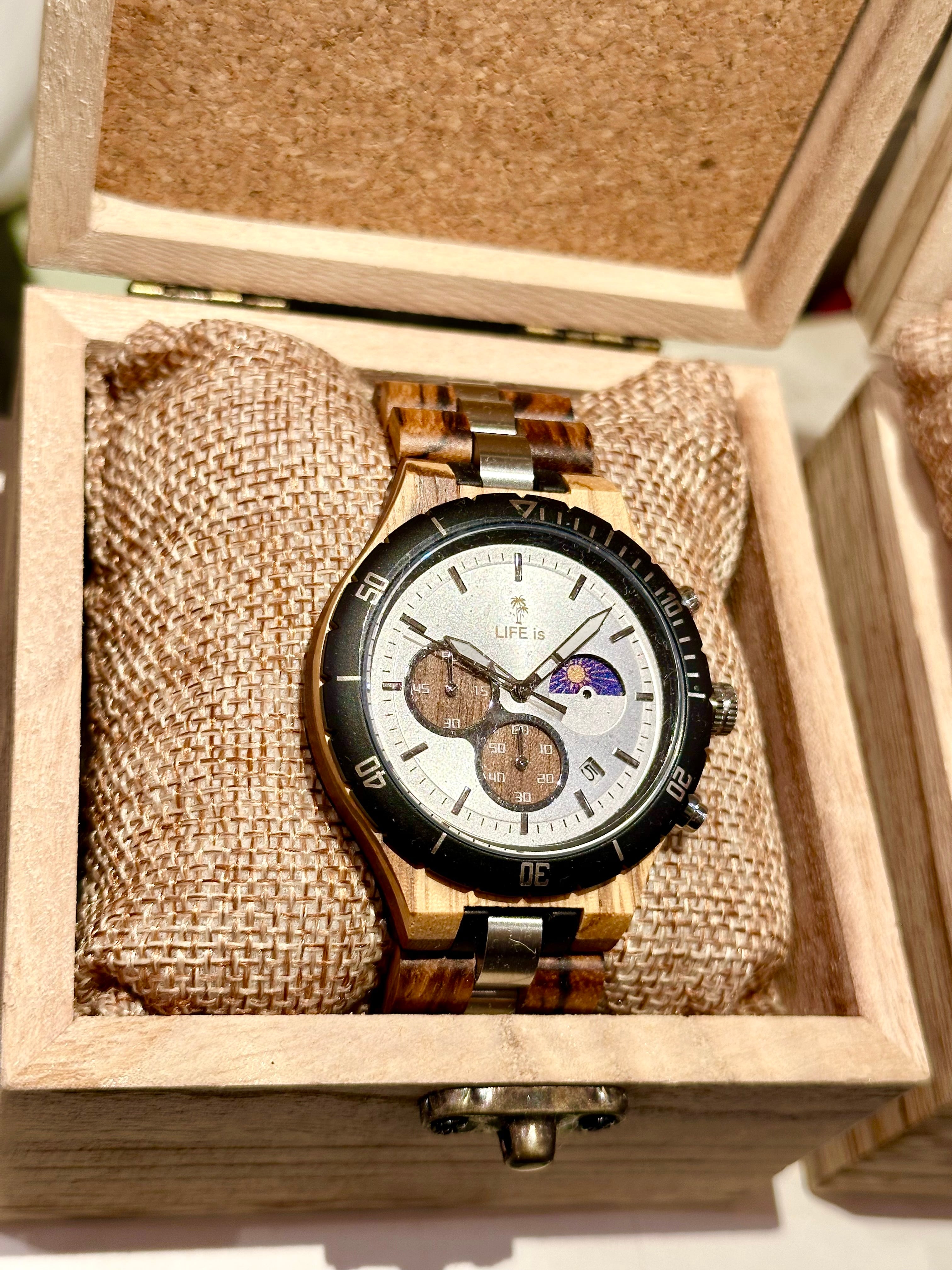 LIFE is 7th anniversary 木製時計 chronograph ￥29,800