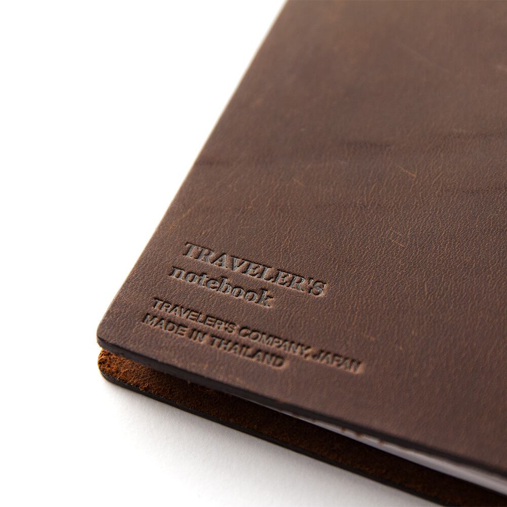 トラベラーズノート パスポートサイズ BROWN | 文華堂 ONLINE SHOP