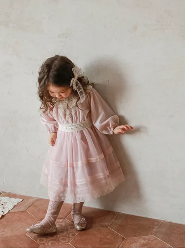 ぺールトーンレースドレス••••••••••春 海外子供服 プチプラ ワンピース 撮影 フォト 入園 入学 イベント 発表会