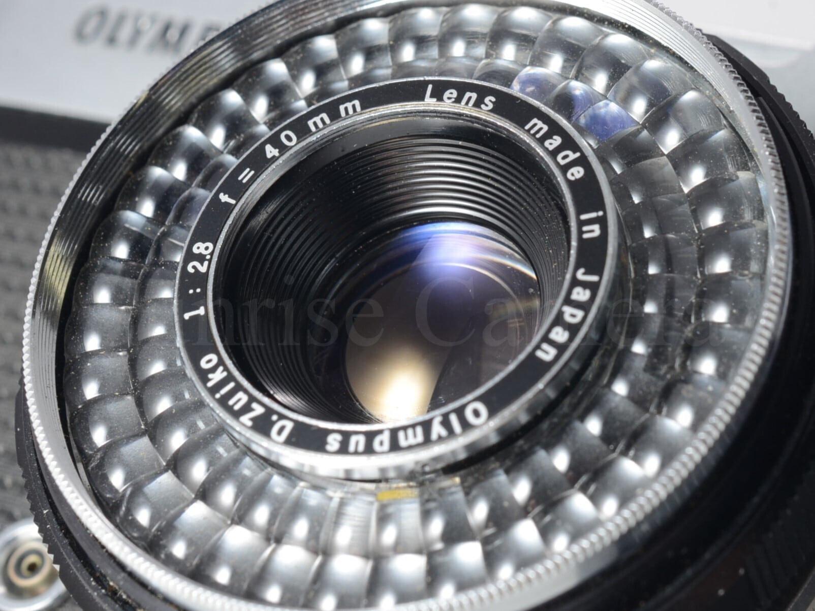 オリンパスTRIP35キャメル革／D・ズイコー40mmf2.8【実写確認整備品】 Amazon.co.jp: TP Original Olympus Trip35 専用 ブルタイプ 本革