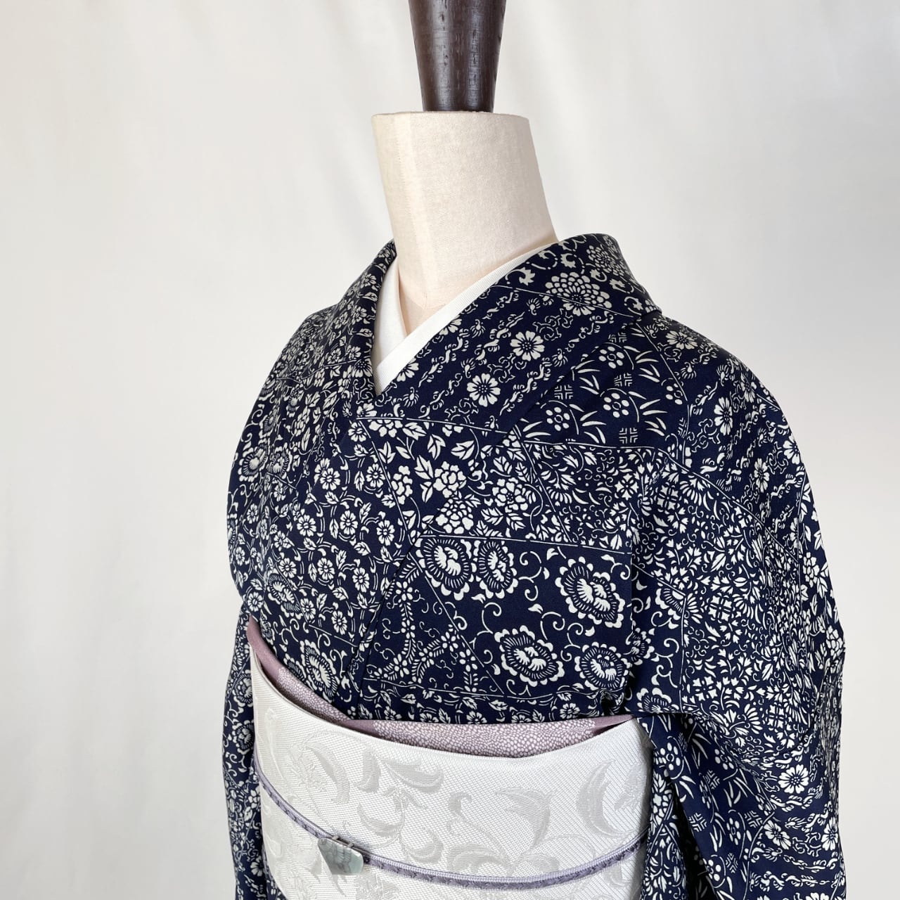 小紋（袷）・紺地に白の型染め／手縫い仕立て | SELECT KIMONO 華ふじ