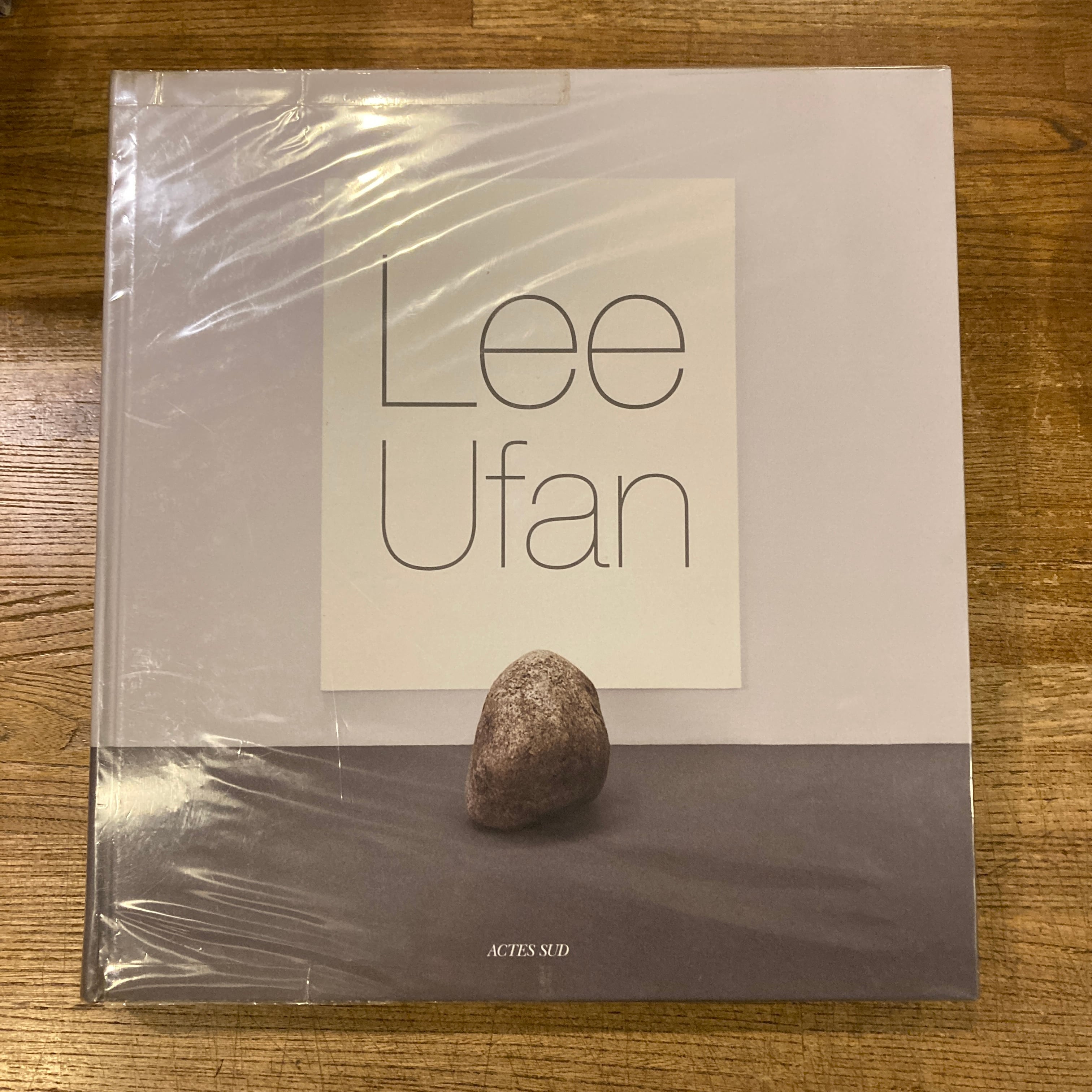 Lee Ufan / 李禹煥 | 百年