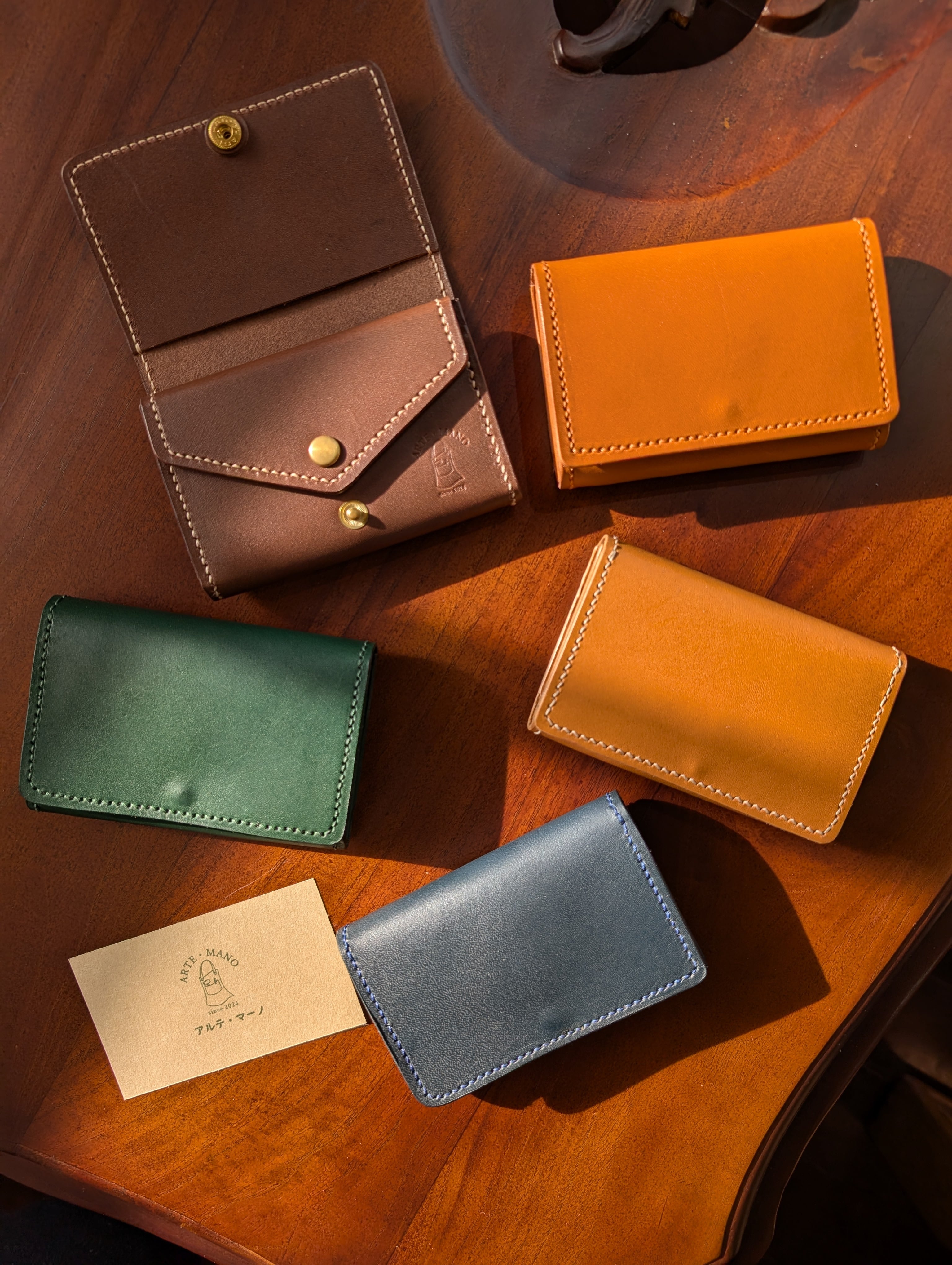 全て手作りの一点もの革小物】コンパクトな財布・カードコインケース