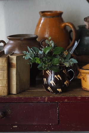 スリップウェアピッチャー-antique pottery slipware pitcher