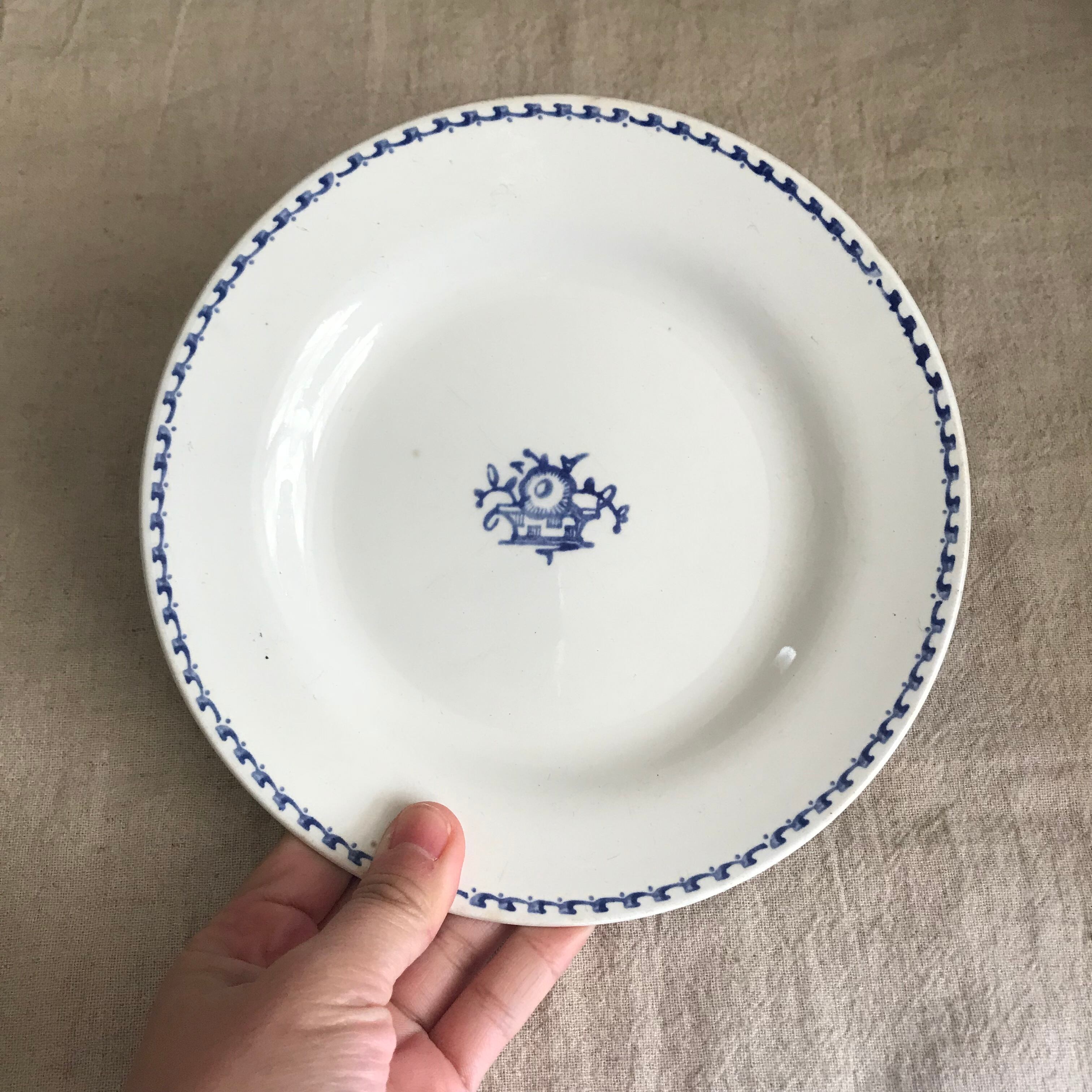 オールドアラビアの青いお皿