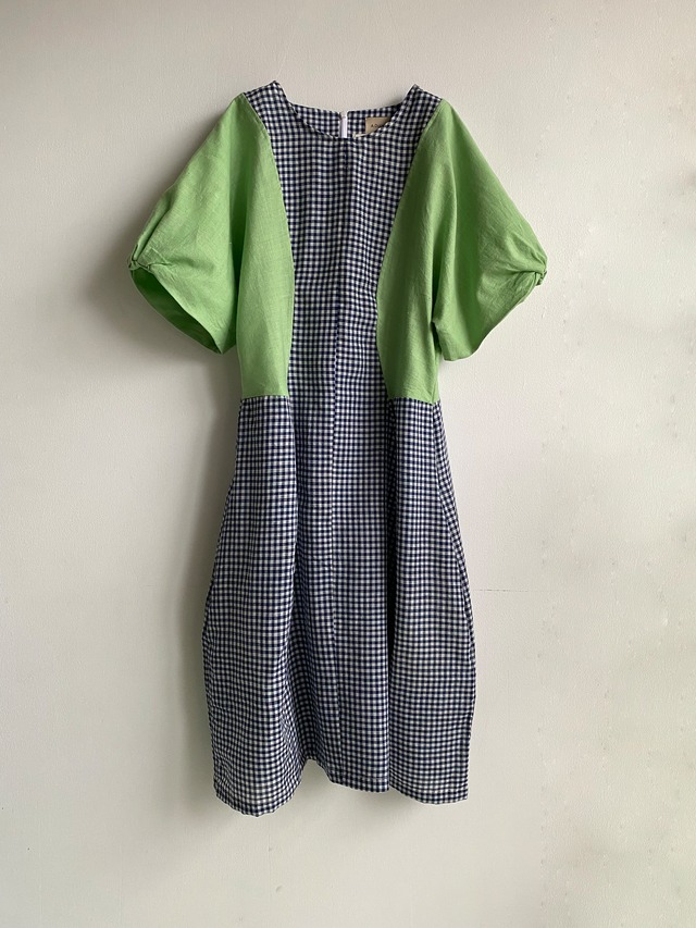 Short sleeve deformation dress "light green & dark navy gingham check" khadi cotton