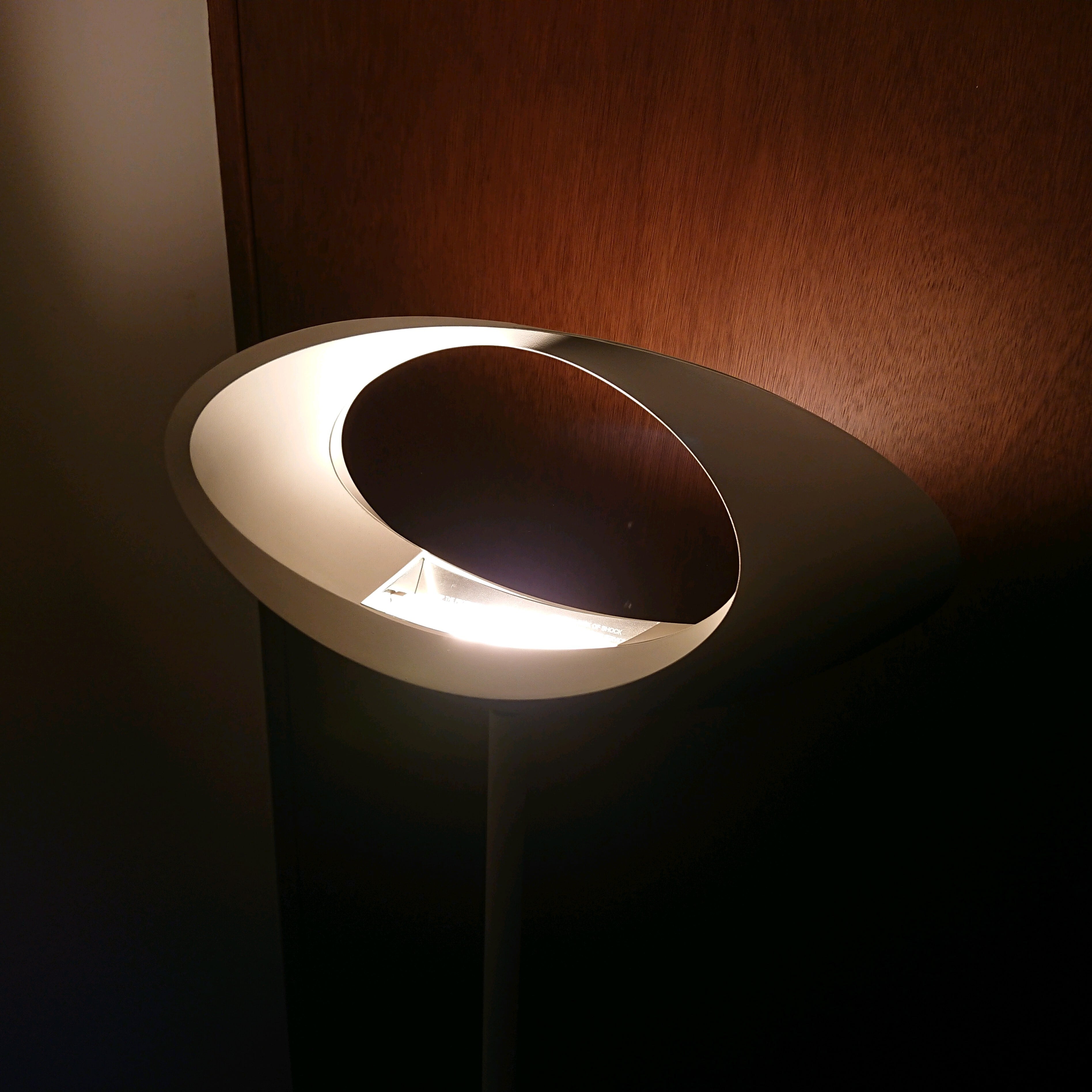 Artemide/アルテミデ ”CABILDO Terra” フロアランプ Eric Solè