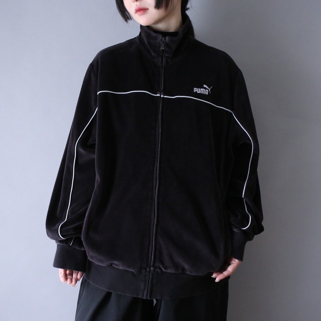 "adidas" 3-color logo mark and sleeve line track jacket