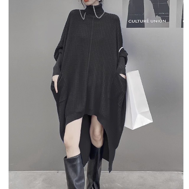 Asymmetric oversized knit dress C0595