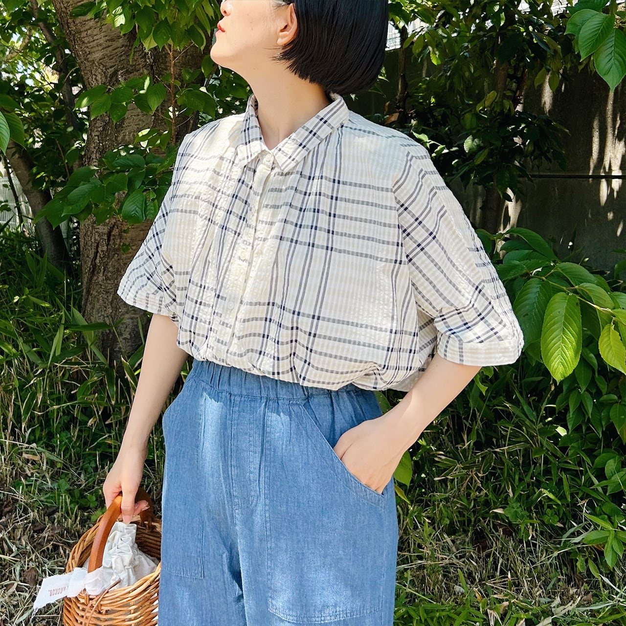 Sheersucker check square shirt (beige)