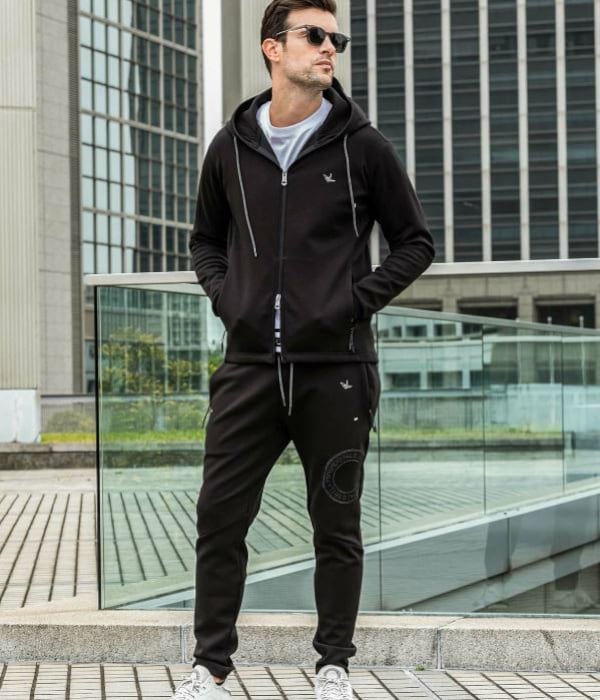 1PIU1UGUALE3 RELAX ウノピゥウノウグァーレトレ リラックス ライン