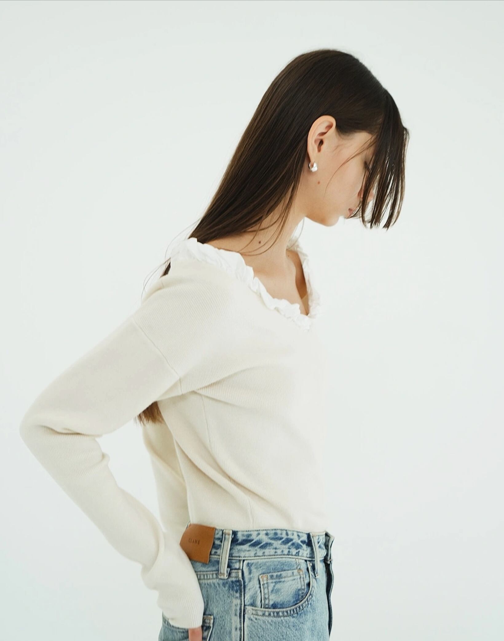 clane新品未使用タグ付き　FRILL V NECK KNIT TOPS CLANE FRILL V NECK KNIT TOPS | FLICKA ASHIYA