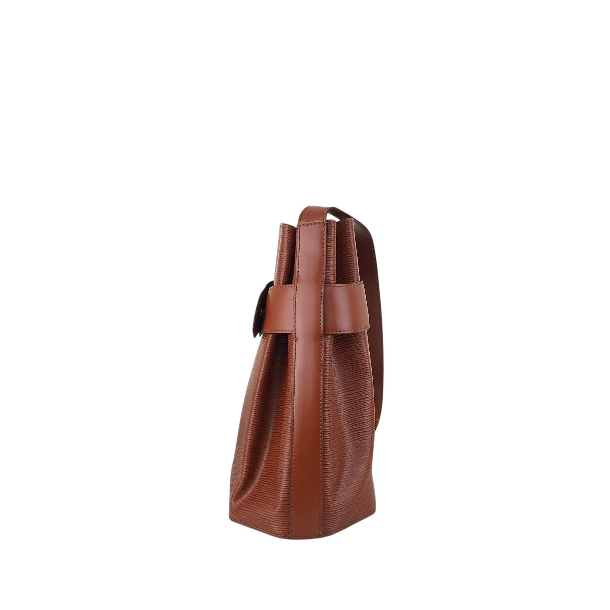 LOUIS VUITTON ルイヴィトン エピ ショルダーバッグ サックデポール